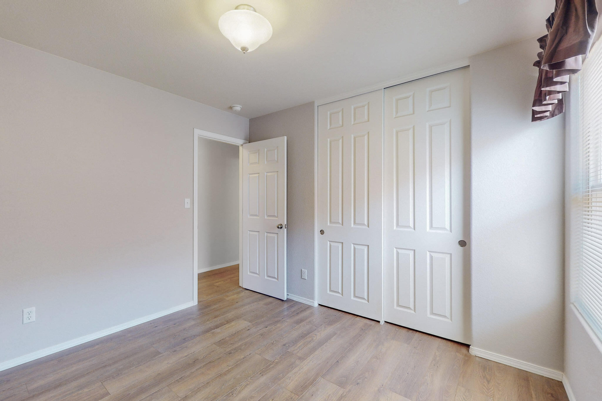 7516 Goshawk Avenue NW