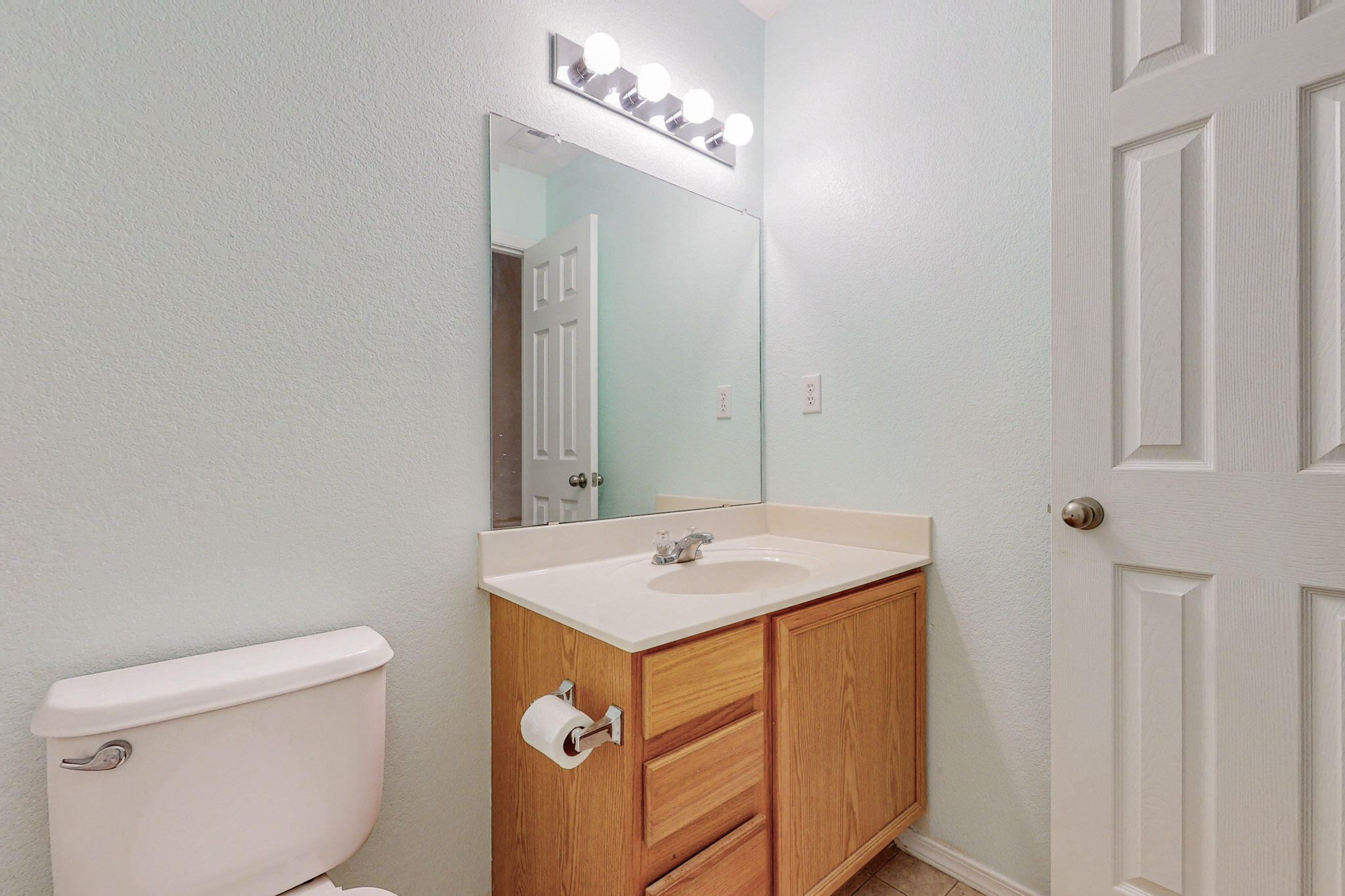 7516 Goshawk Avenue NW