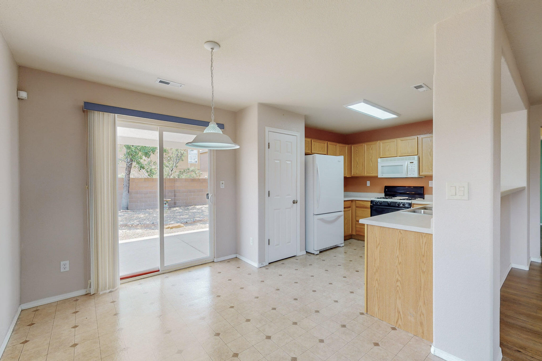 7516 Goshawk Avenue NW