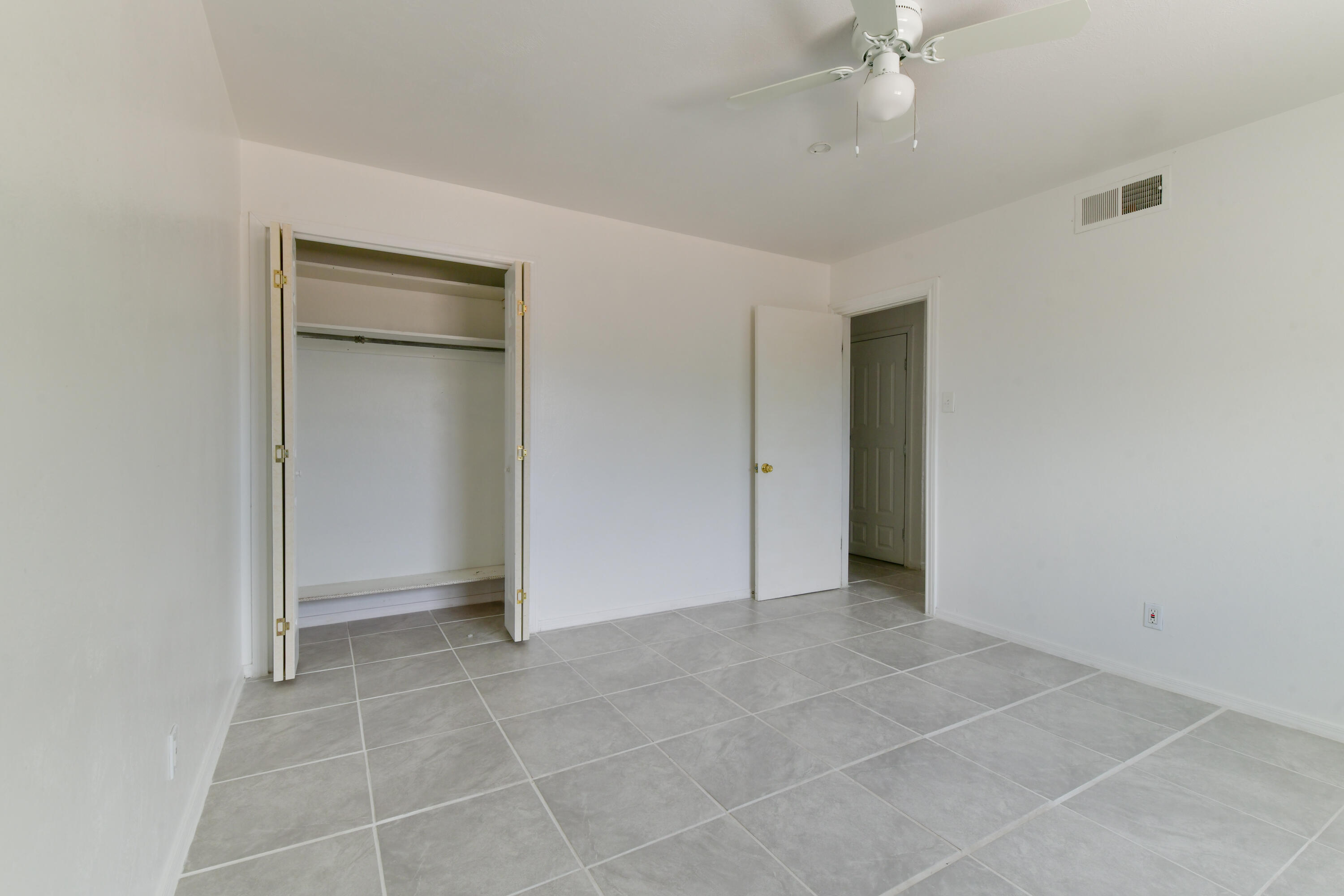 3002 Val Verde Drive NE