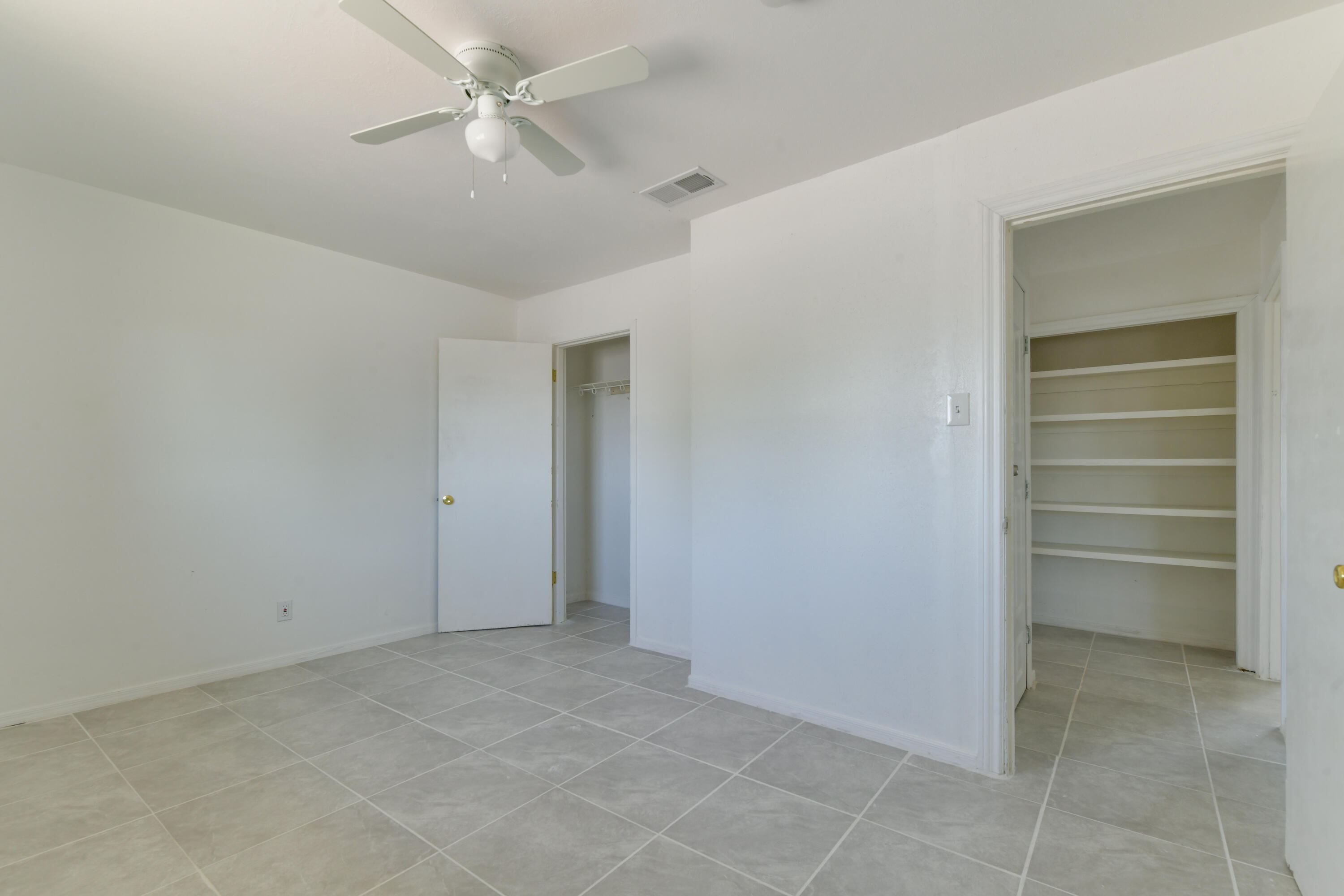 3002 Val Verde Drive NE