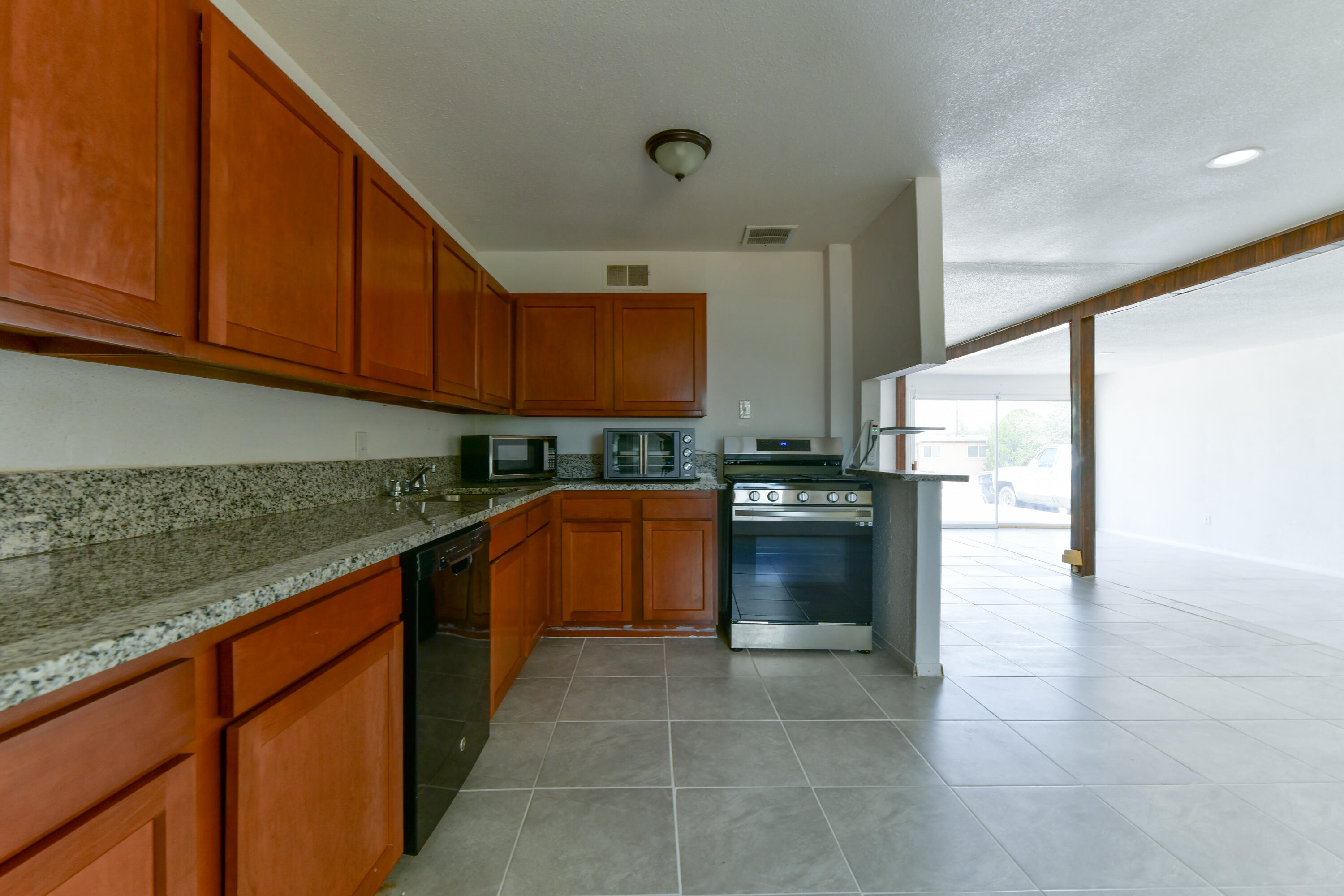 3002 Val Verde Drive NE