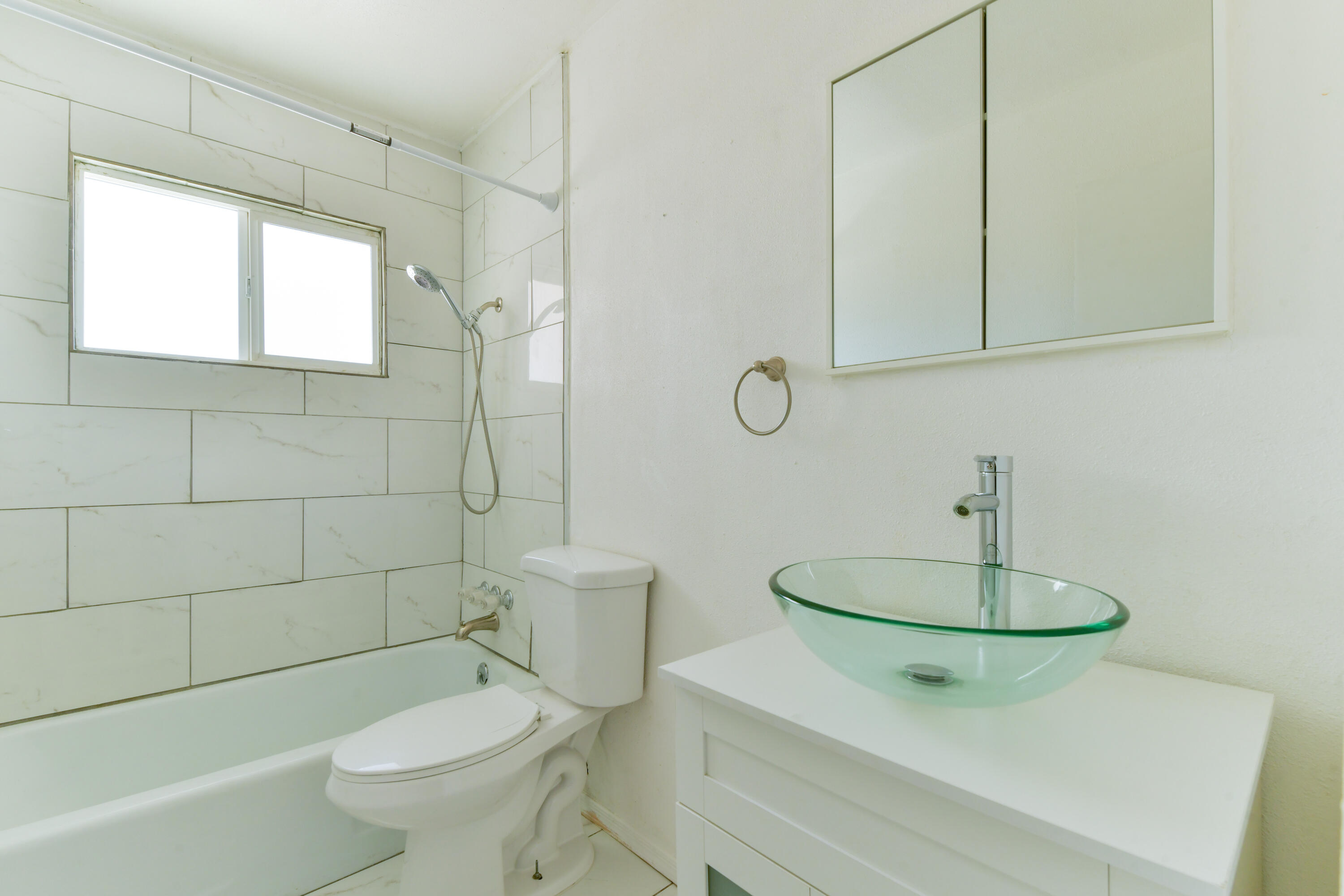 3002 Val Verde Drive NE