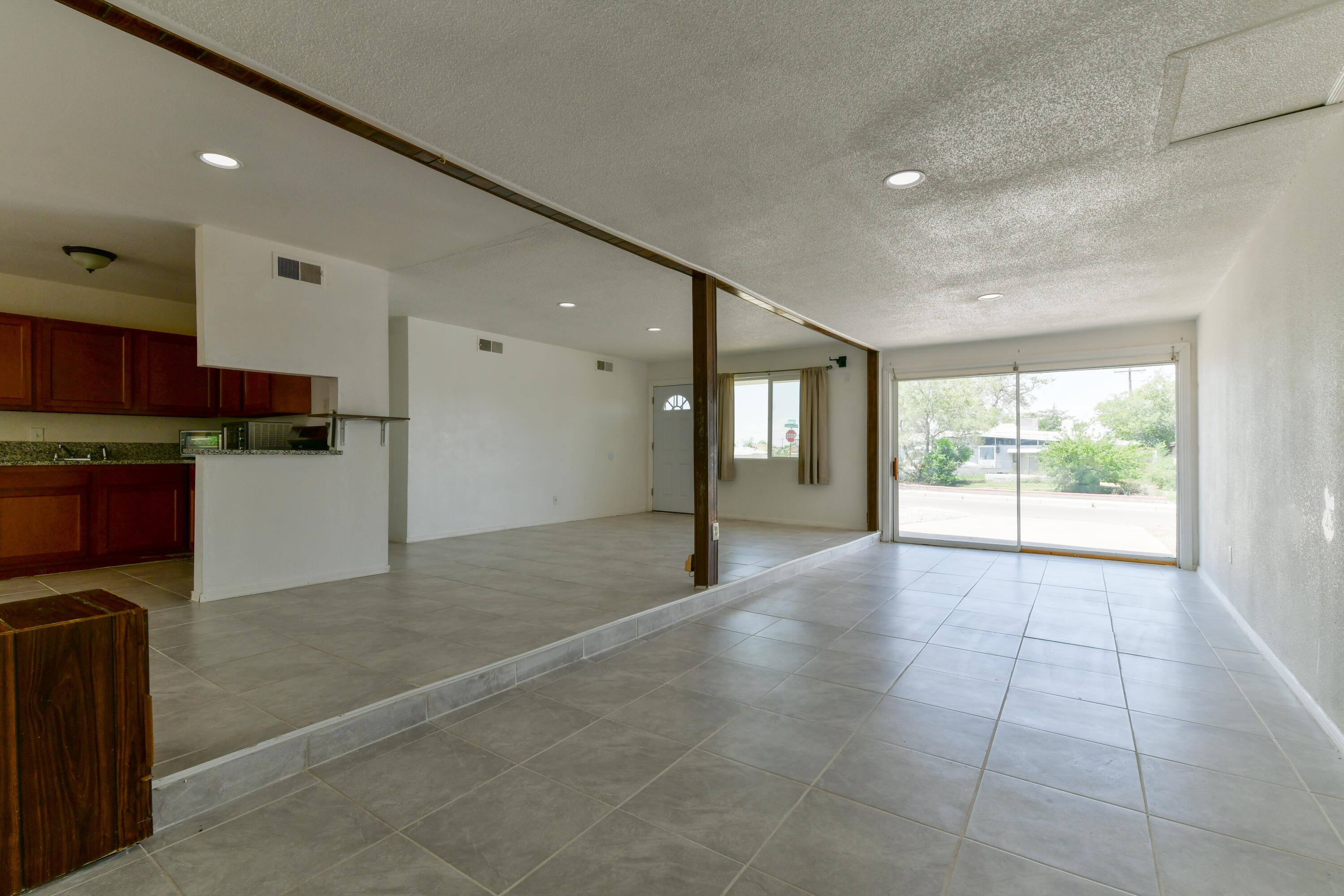 3002 Val Verde Drive NE