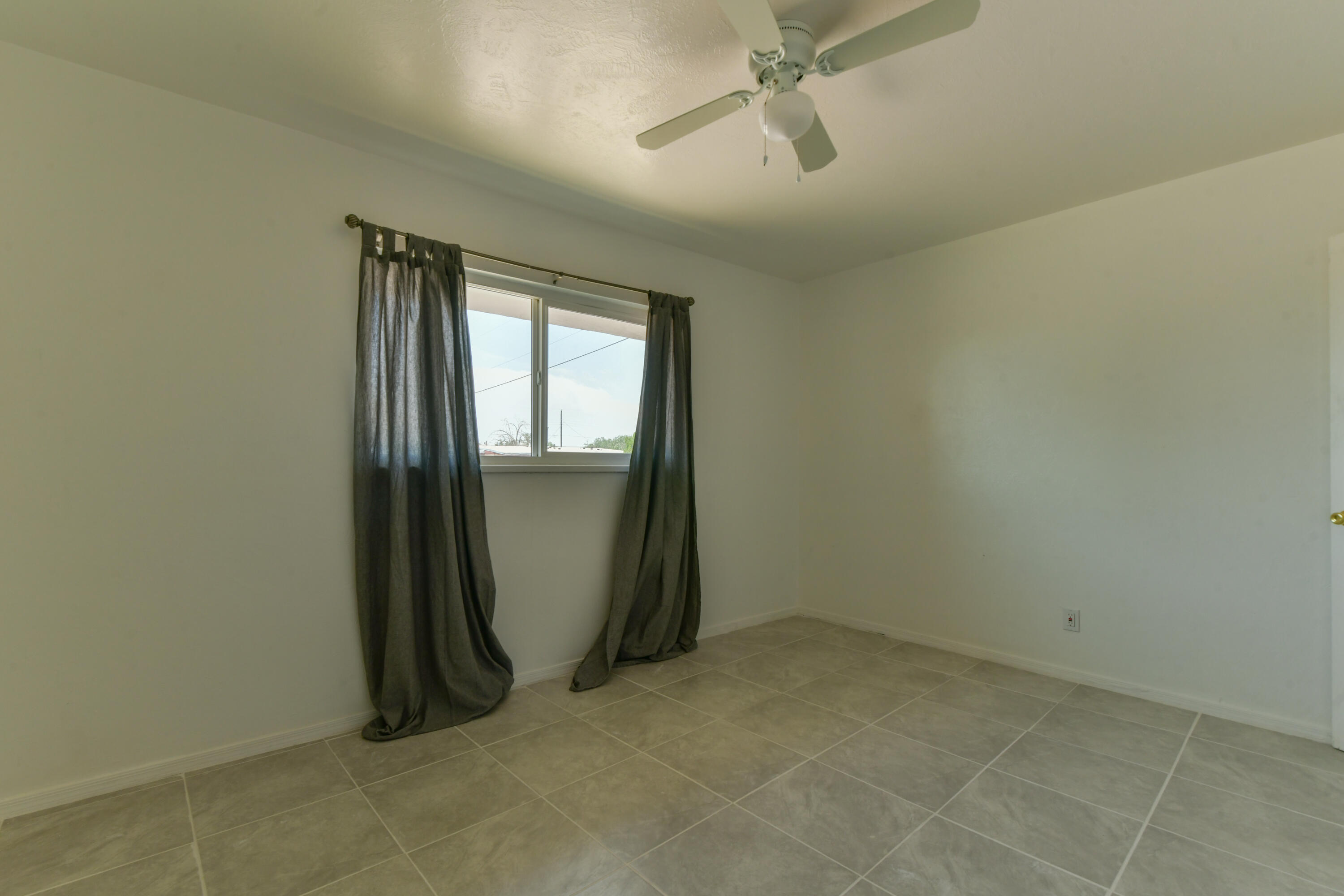 3002 Val Verde Drive NE