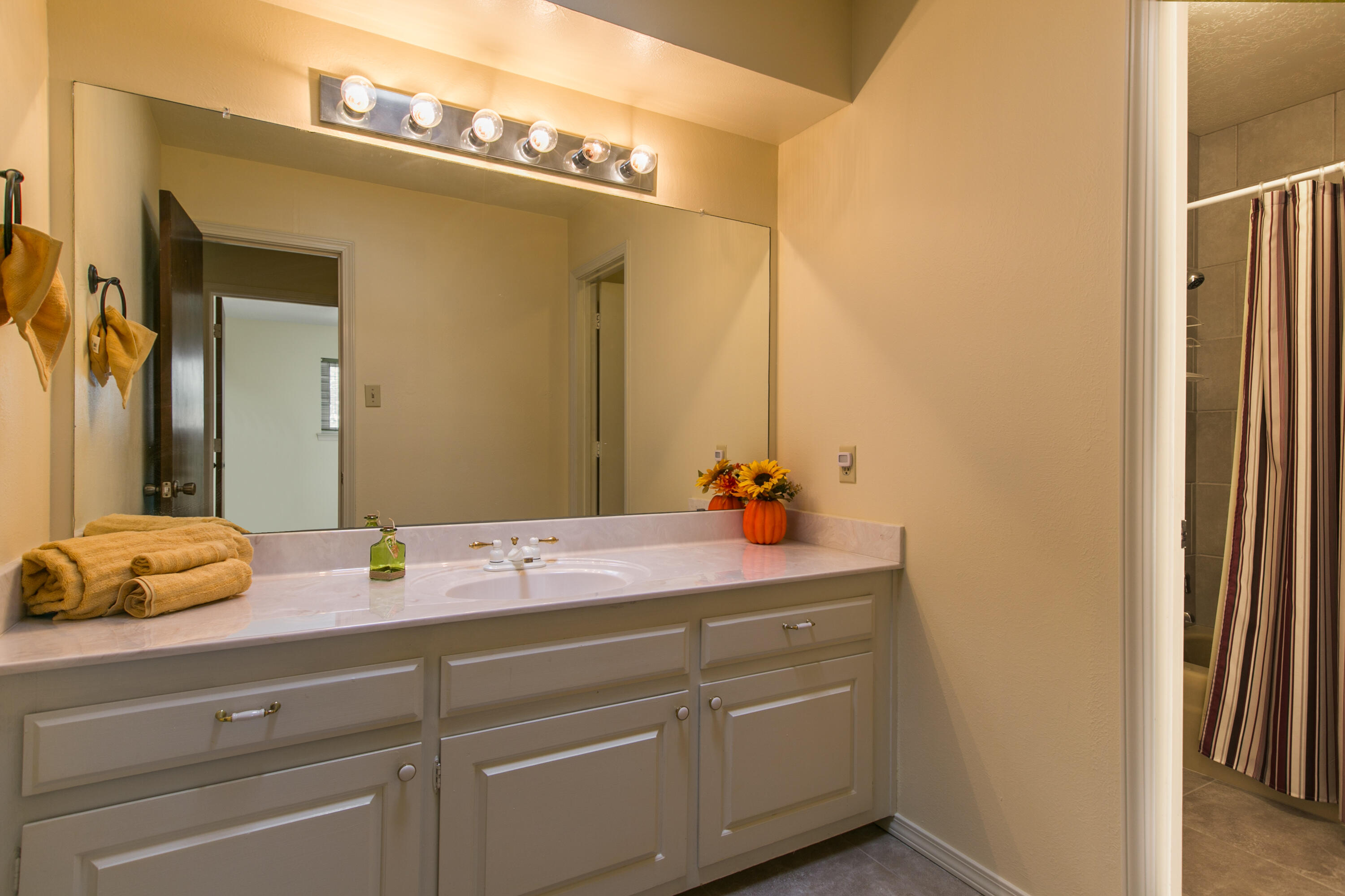 3705 GENERAL PATCH Street NE