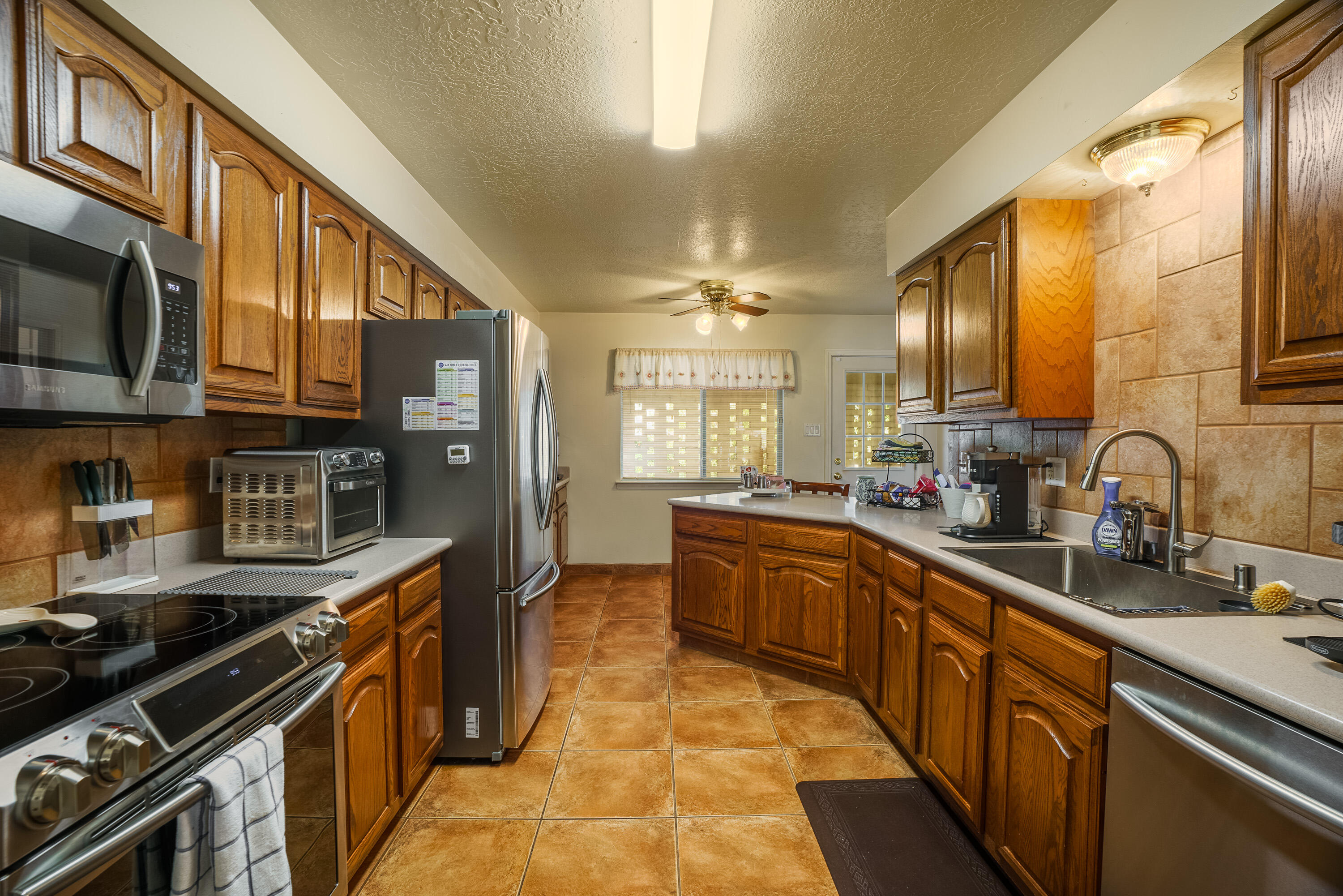 3705 GENERAL PATCH Street NE