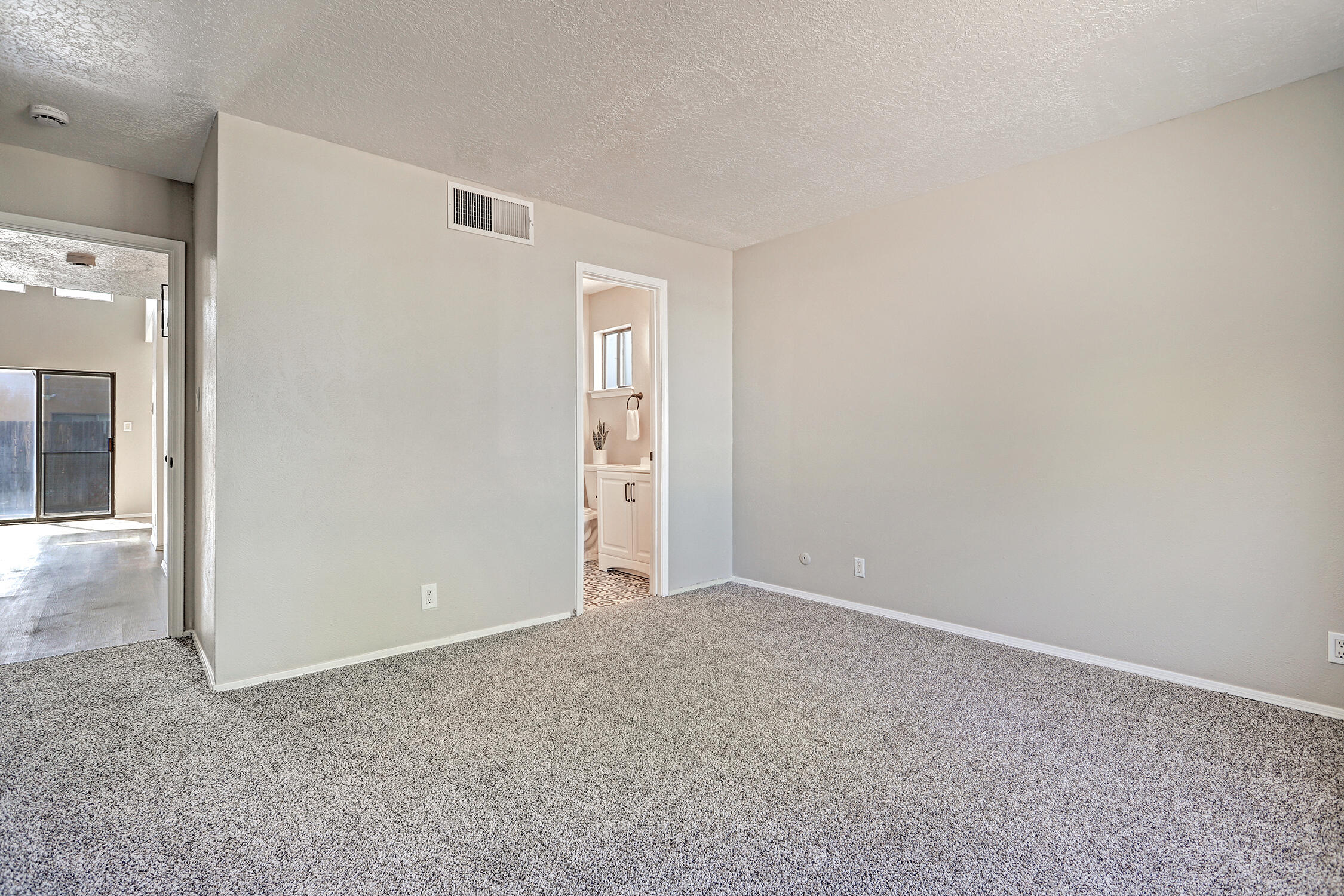 2826 Prenda De Oro Drive NW