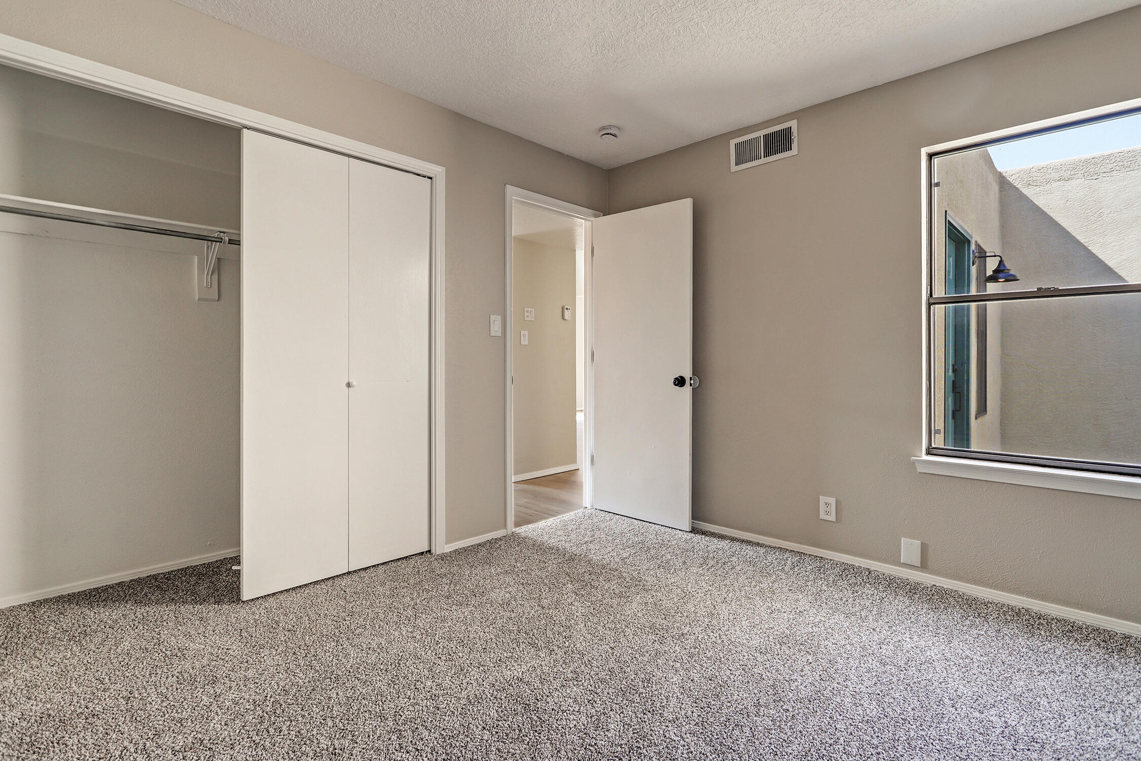 2826 Prenda De Oro Drive NW