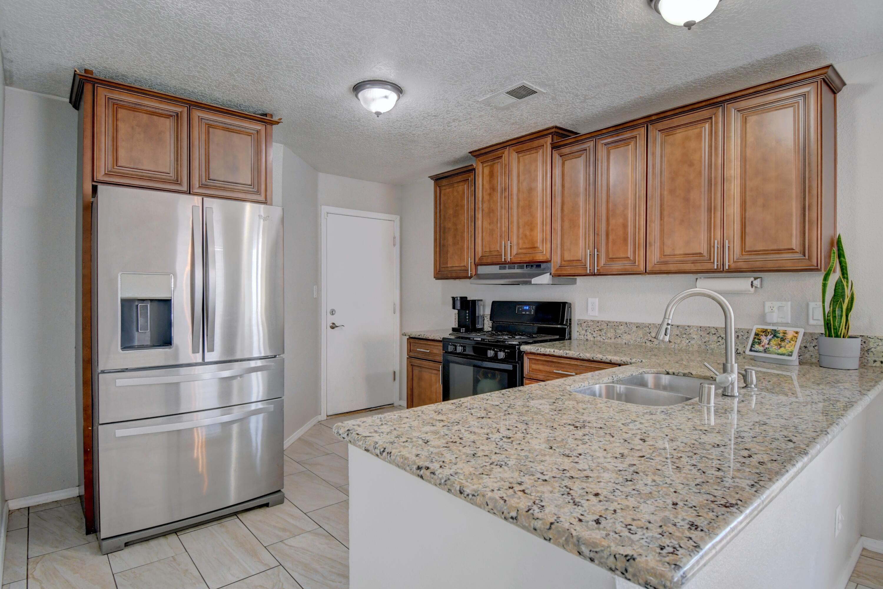 608 Avanti Street SW