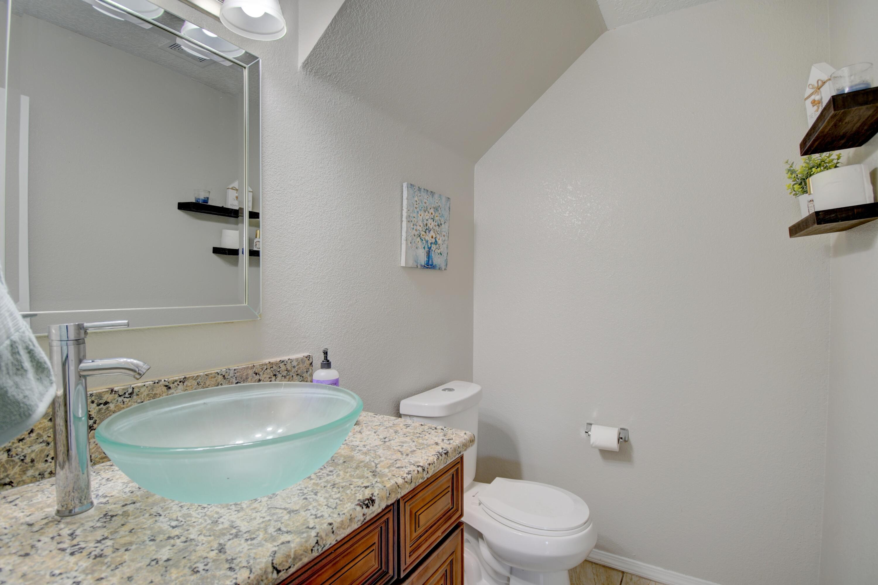 608 Avanti Street SW