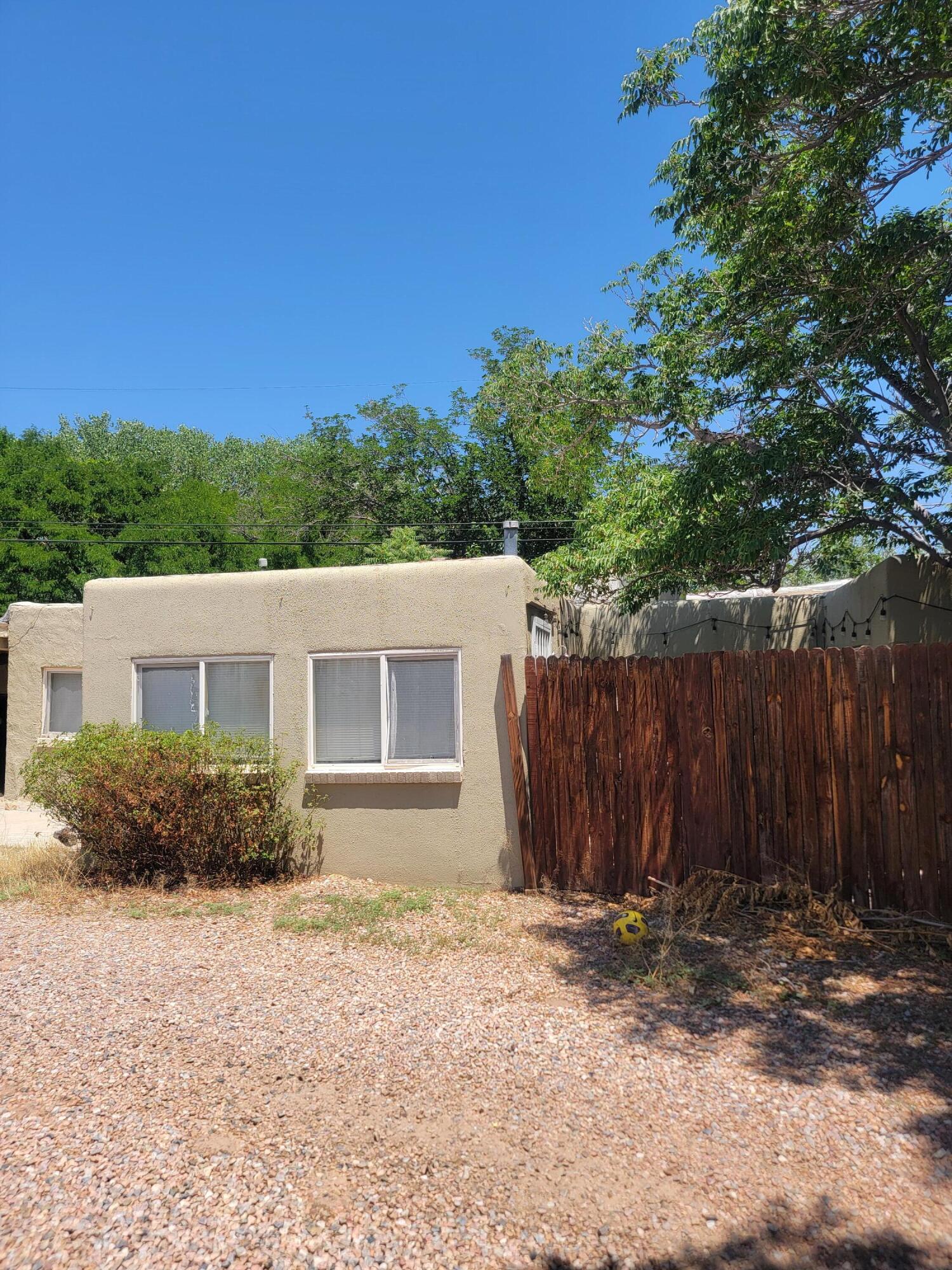 1209 Cordova Avenue NW