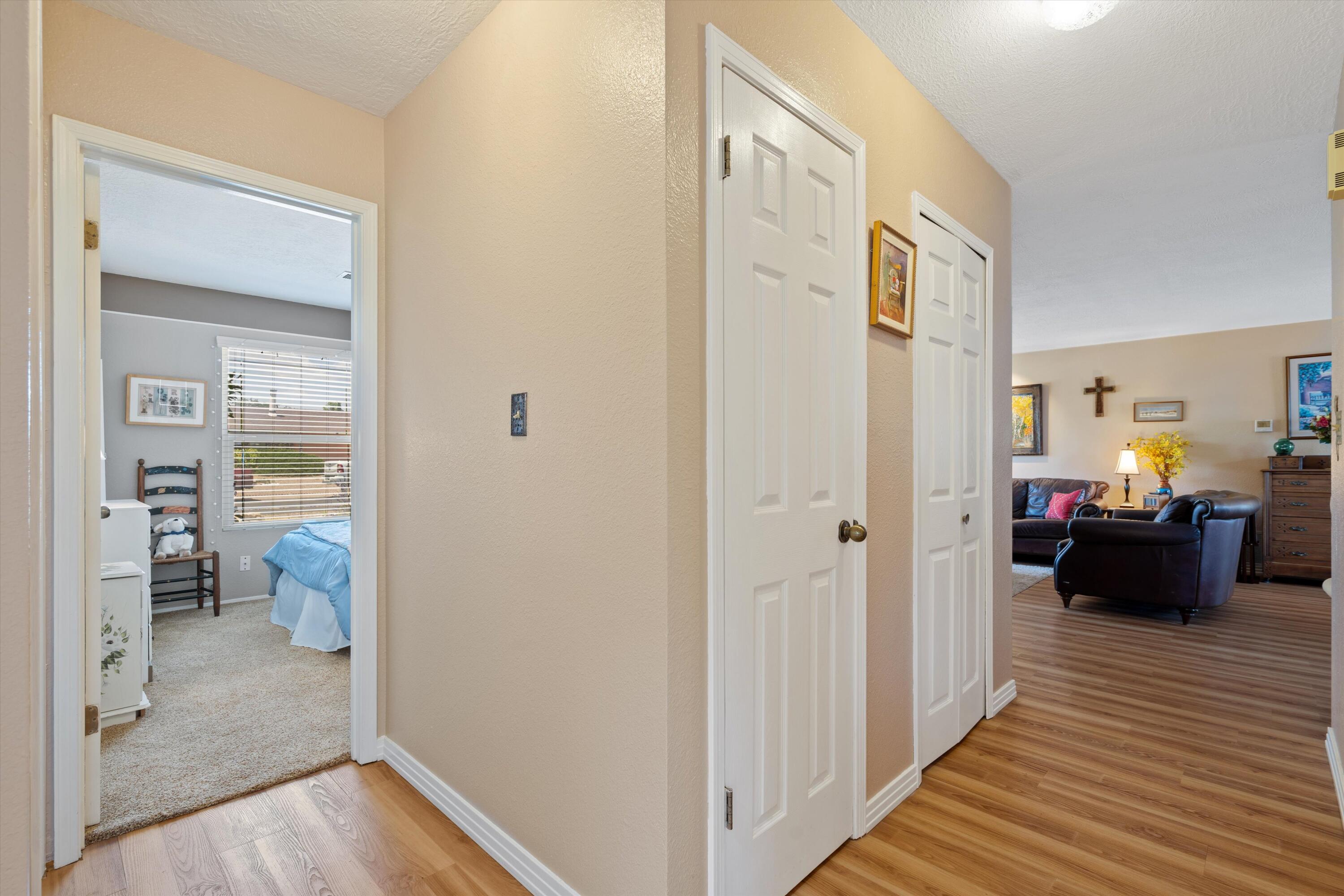 412 Longwood Drive NE