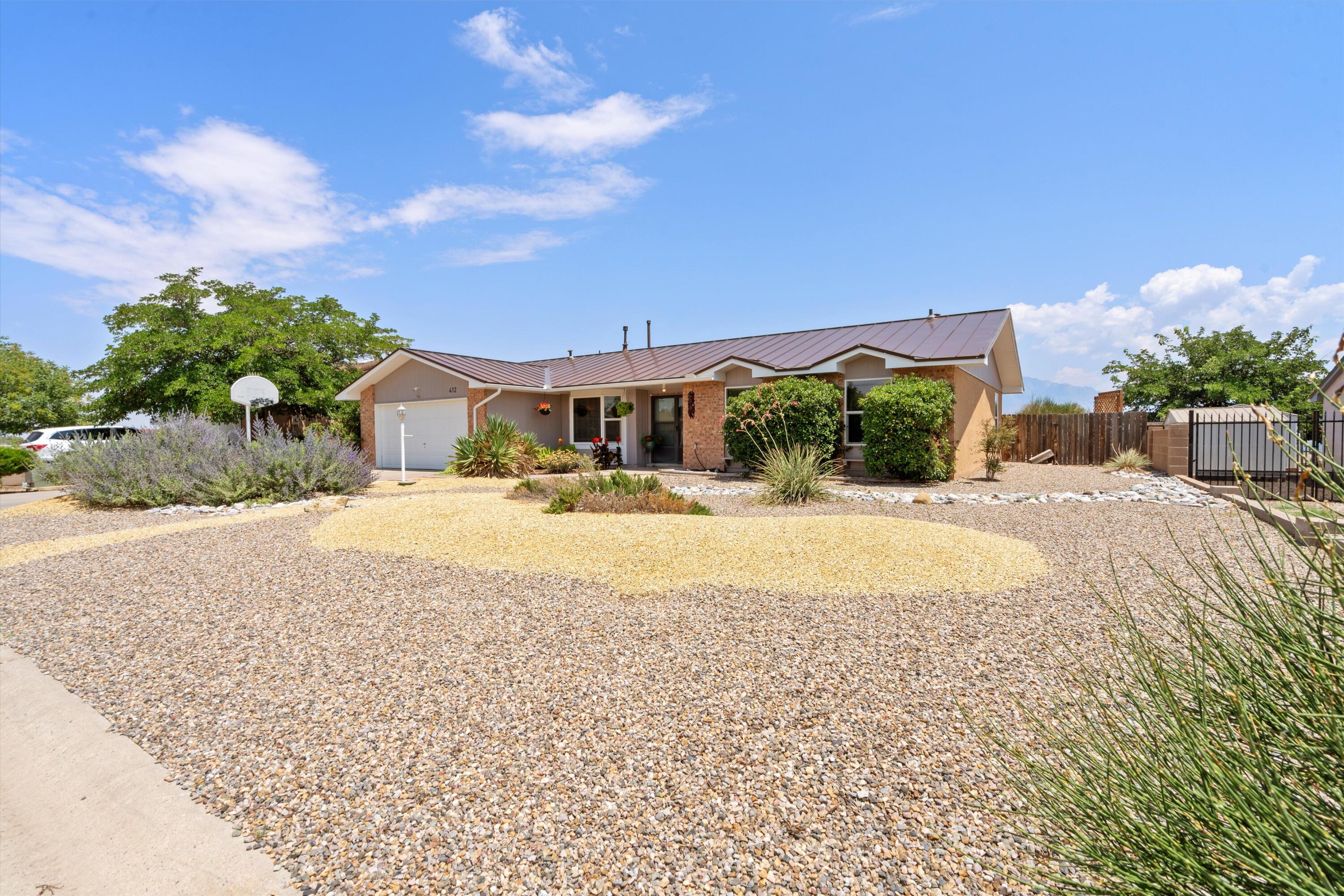 412 Longwood Drive NE