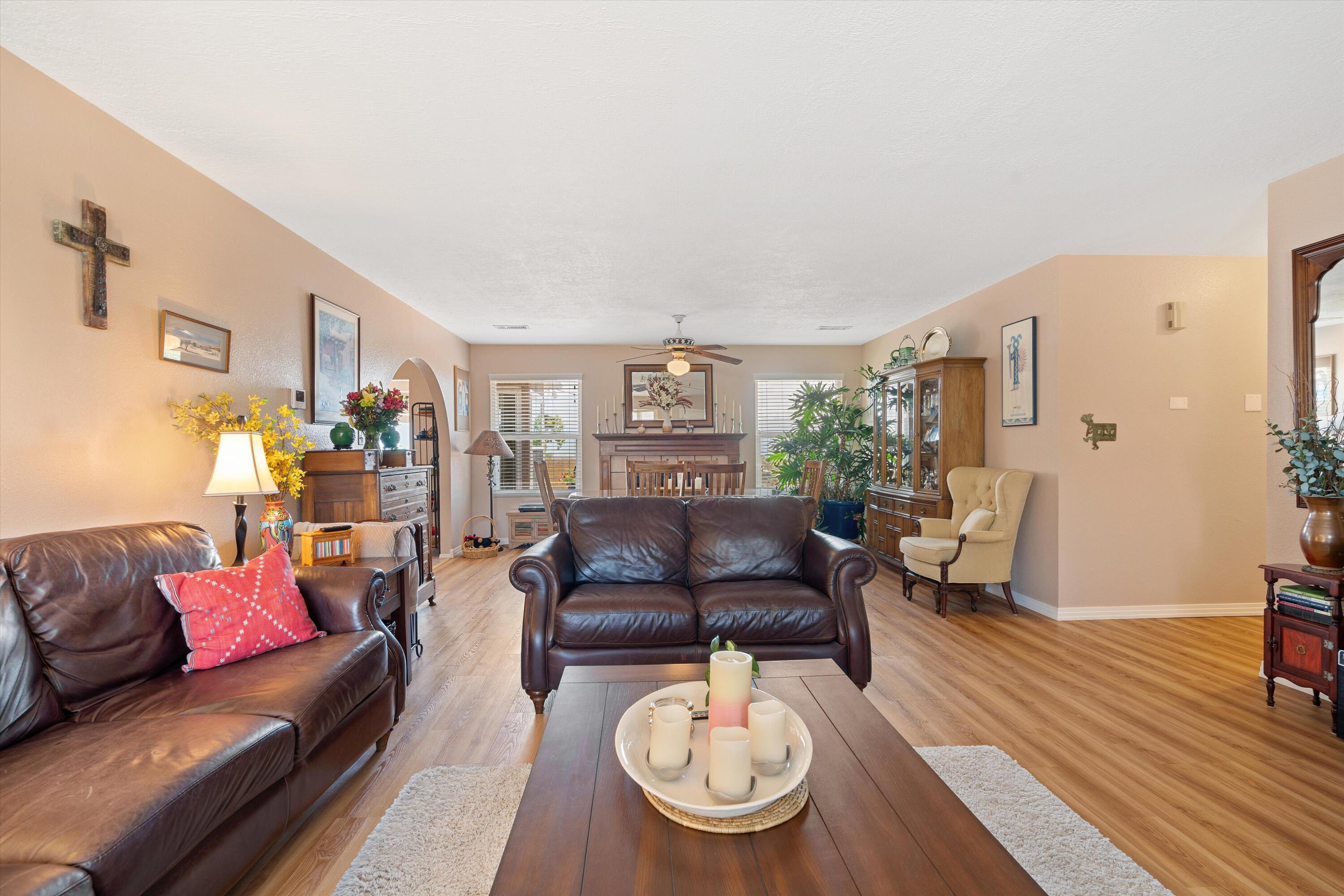 412 Longwood Drive NE