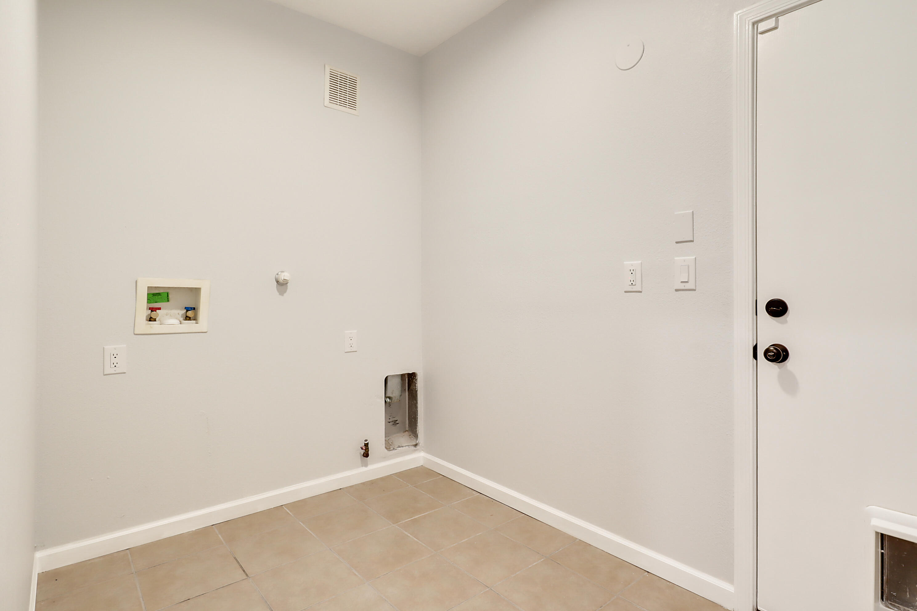 10528 Pavon Place NW