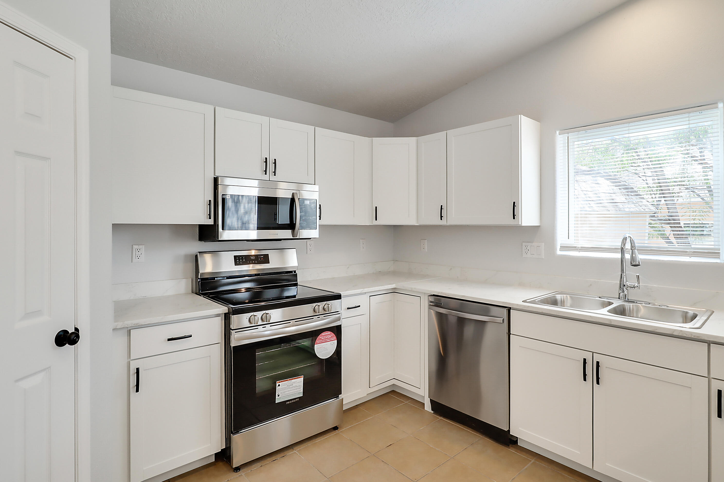 10528 Pavon Place NW