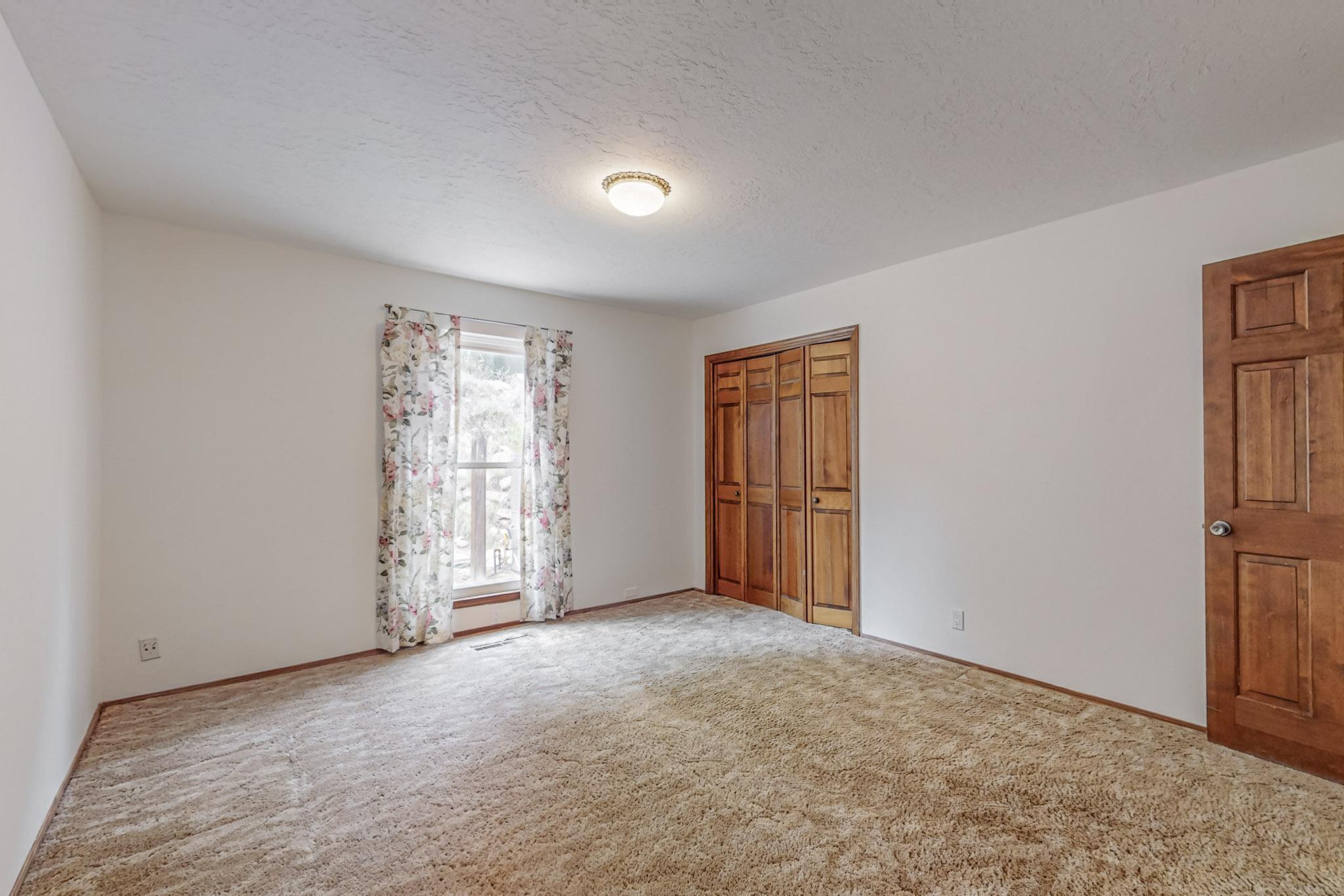 13301 Sunset Canyon Drive NE