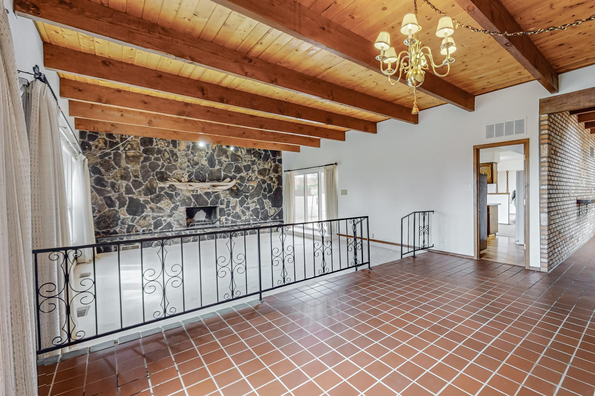 13301 Sunset Canyon Drive NE