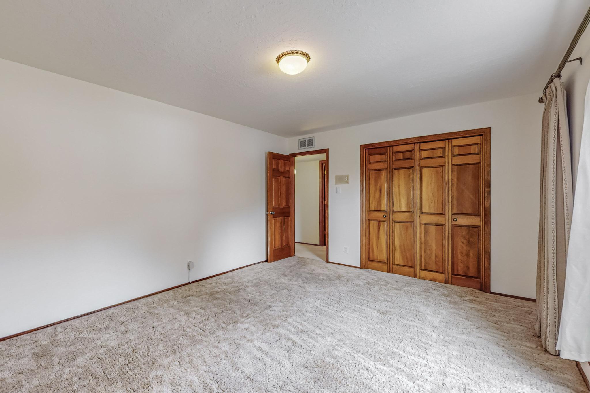 13301 Sunset Canyon Drive NE