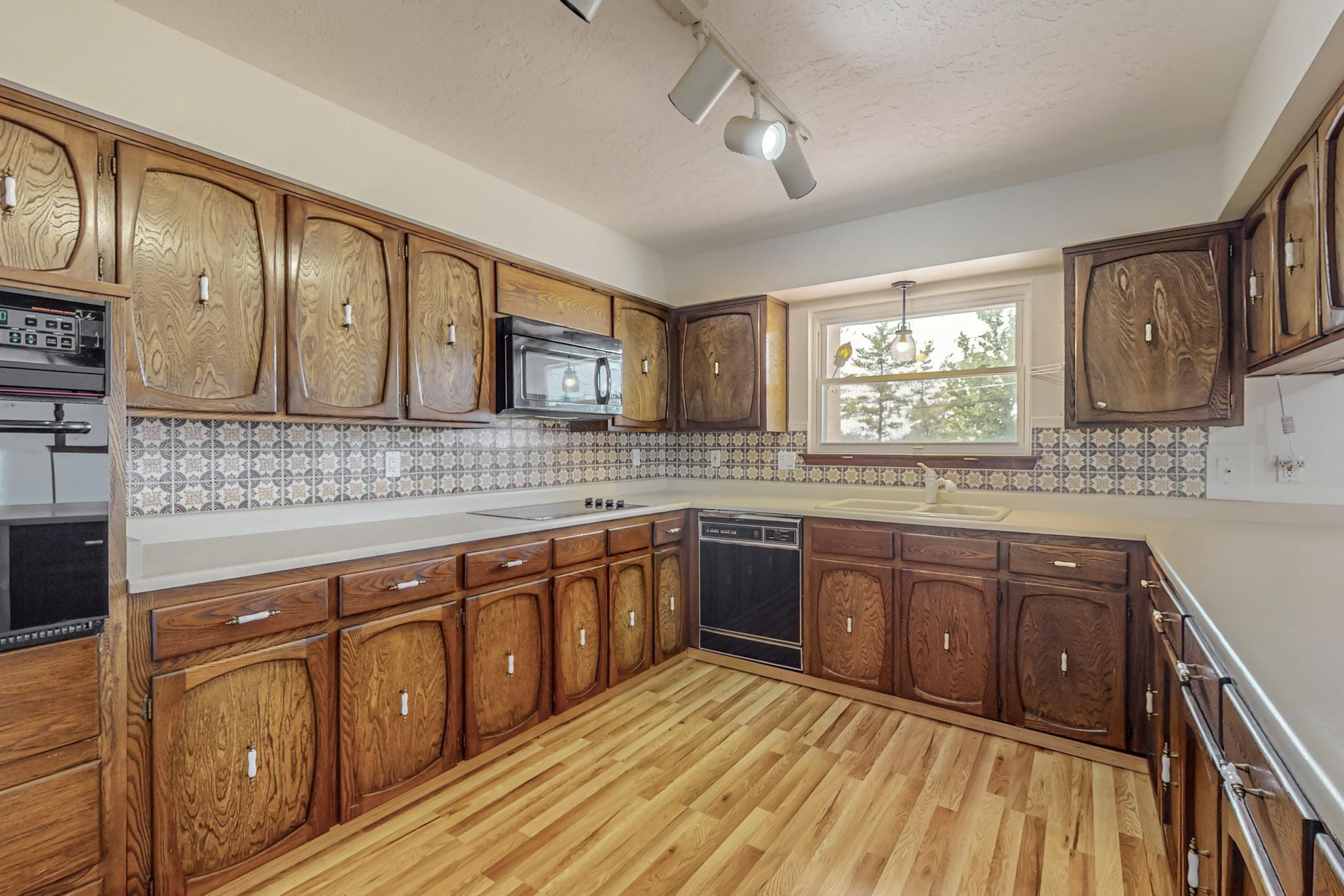 13301 Sunset Canyon Drive NE