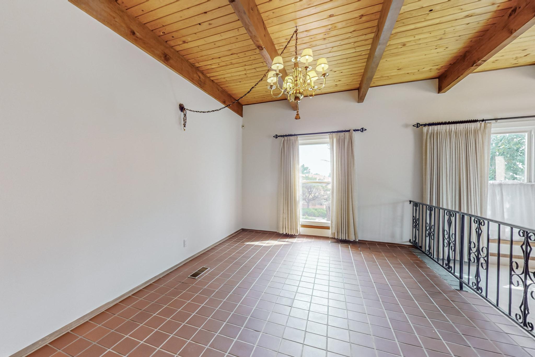 13301 Sunset Canyon Drive NE