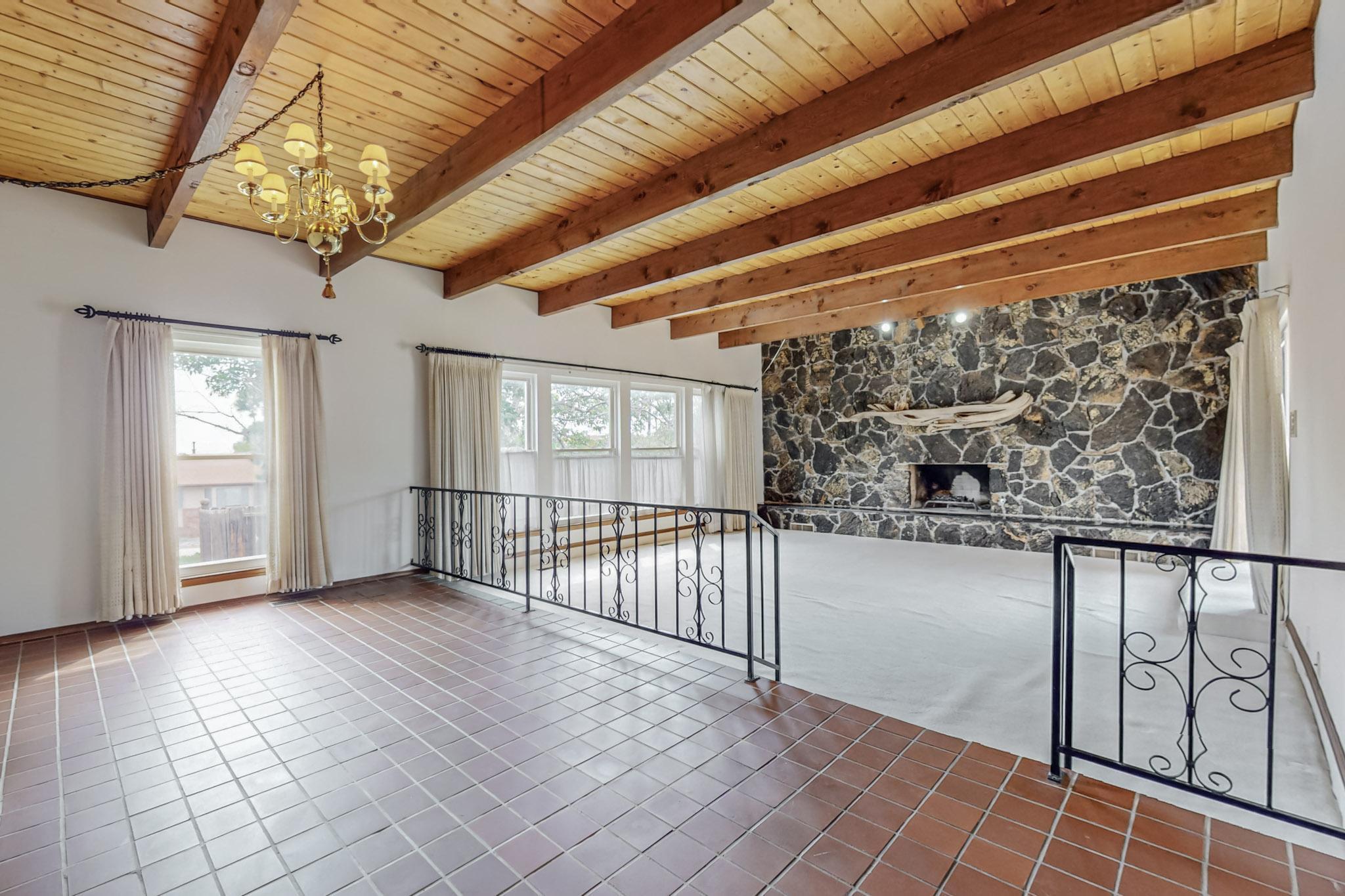 13301 Sunset Canyon Drive NE