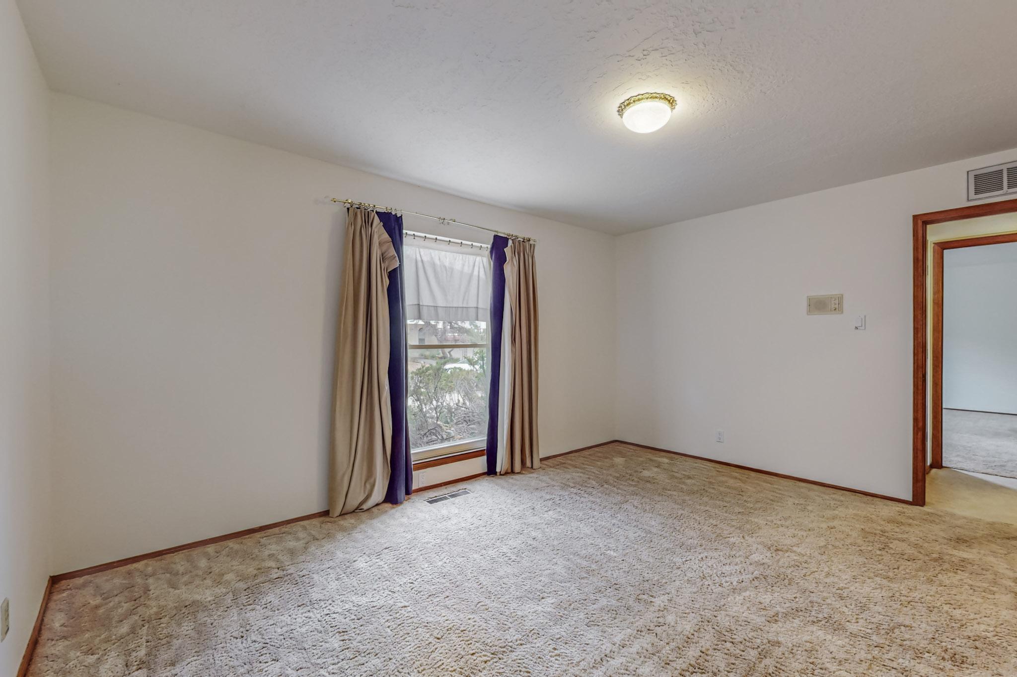 13301 Sunset Canyon Drive NE