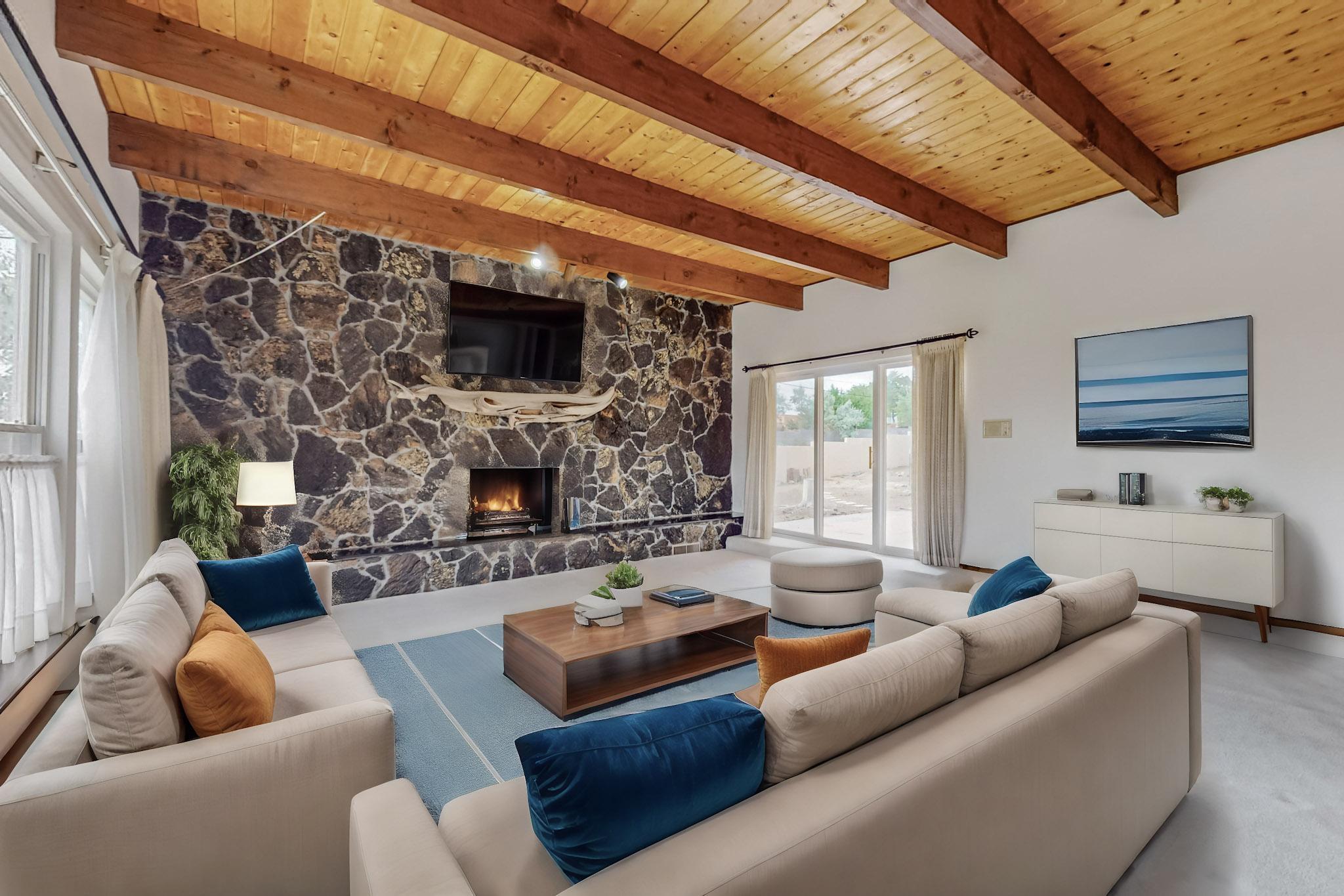 13301 Sunset Canyon Drive NE