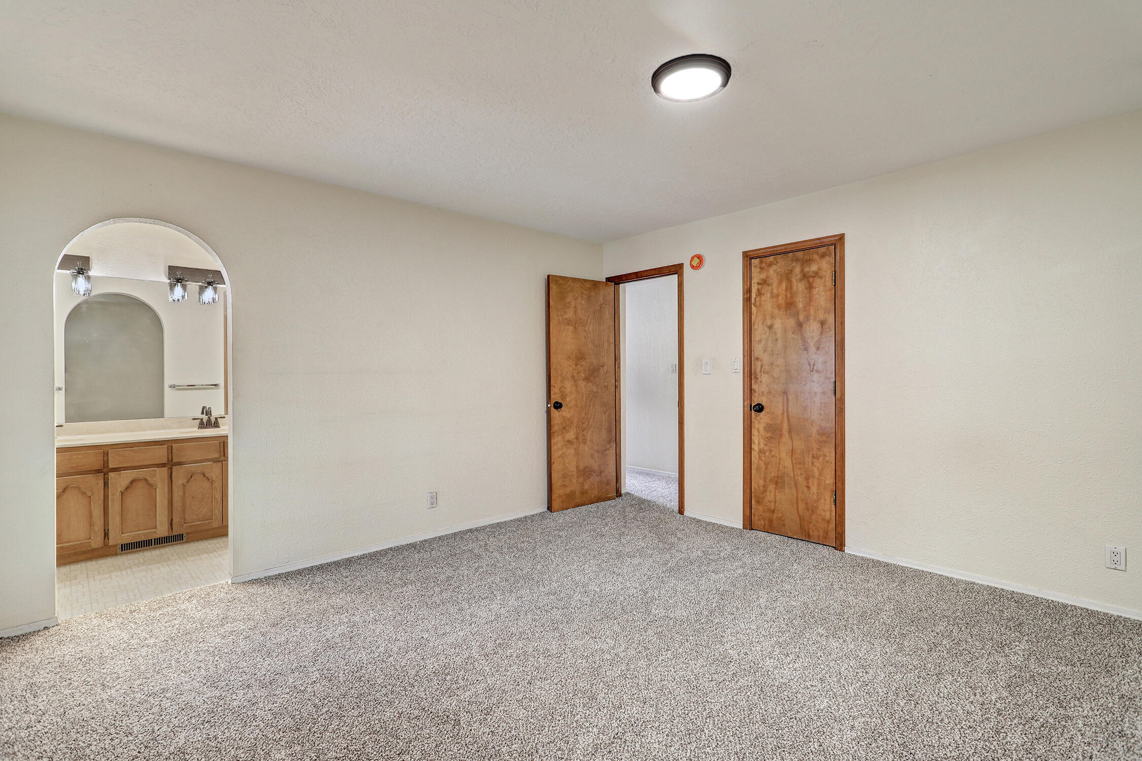 6132 Katson Avenue NE