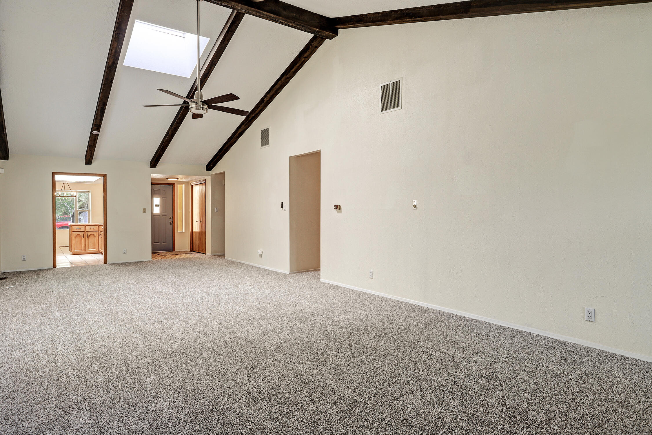 6132 Katson Avenue NE