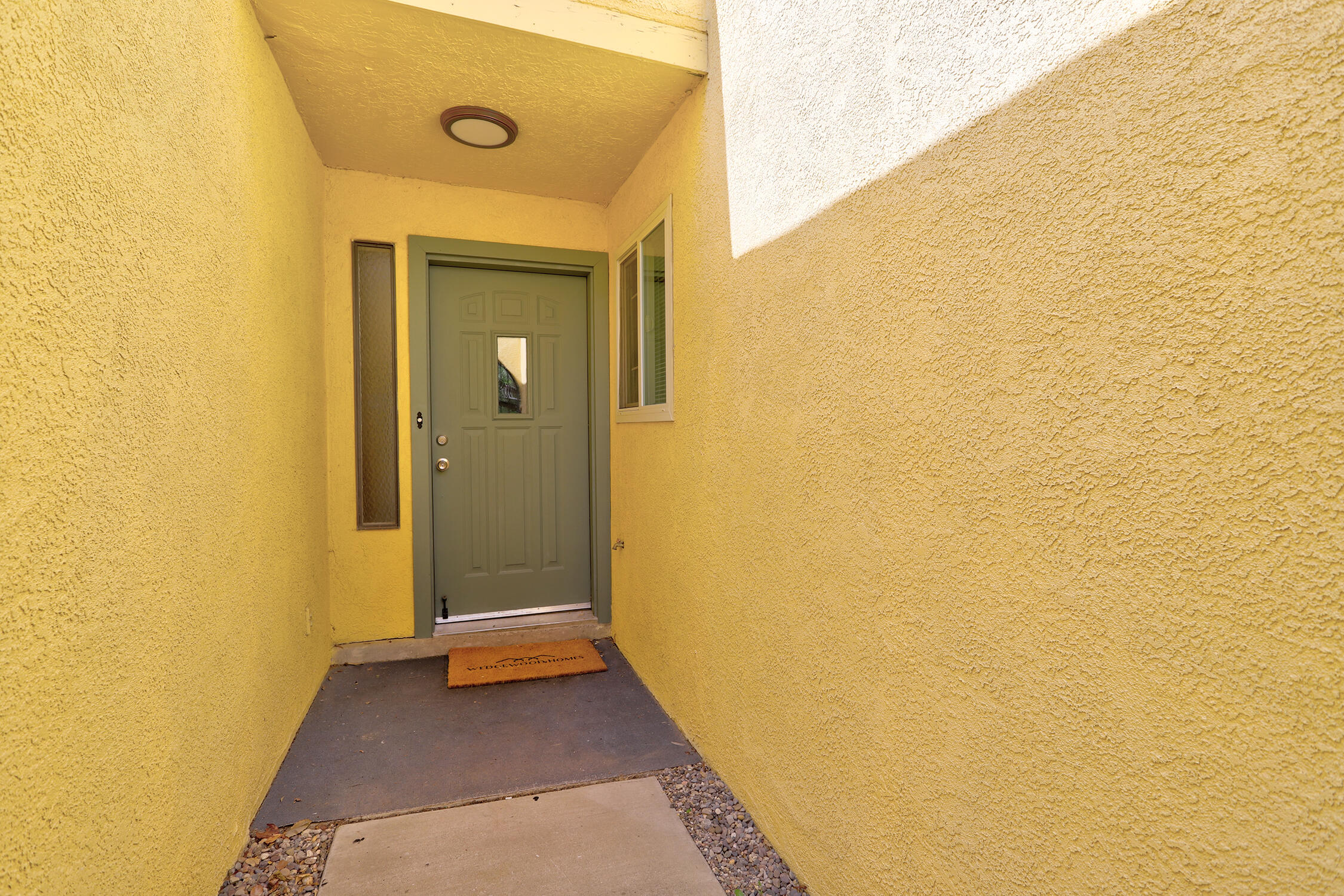 6132 Katson Avenue NE