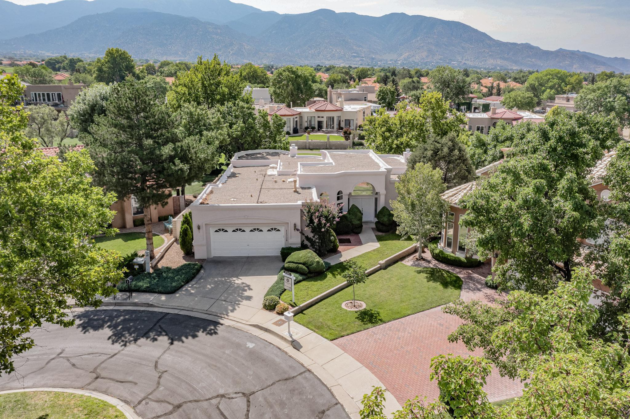 11736 Sky Valley Way NE