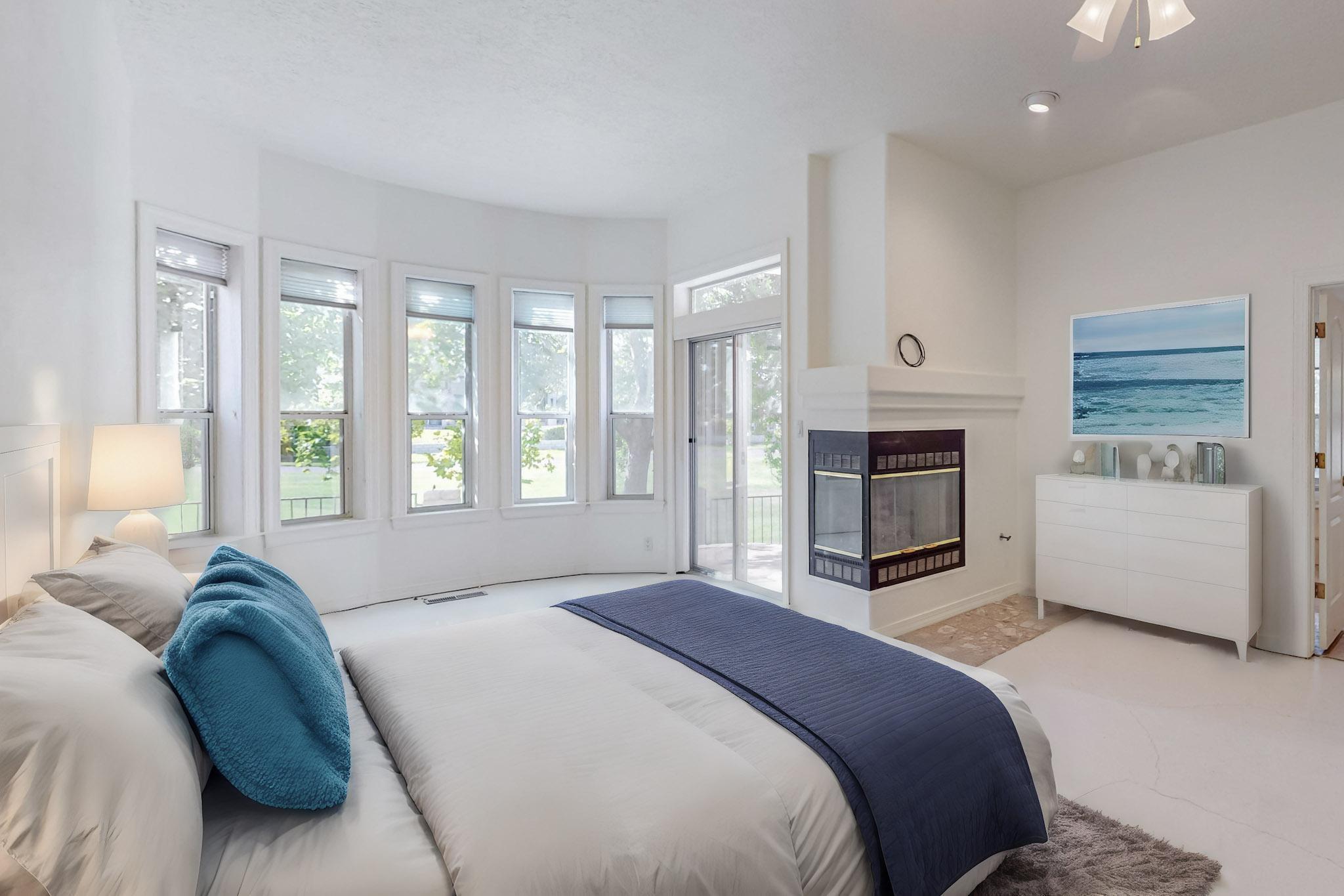 11736 Sky Valley Way NE