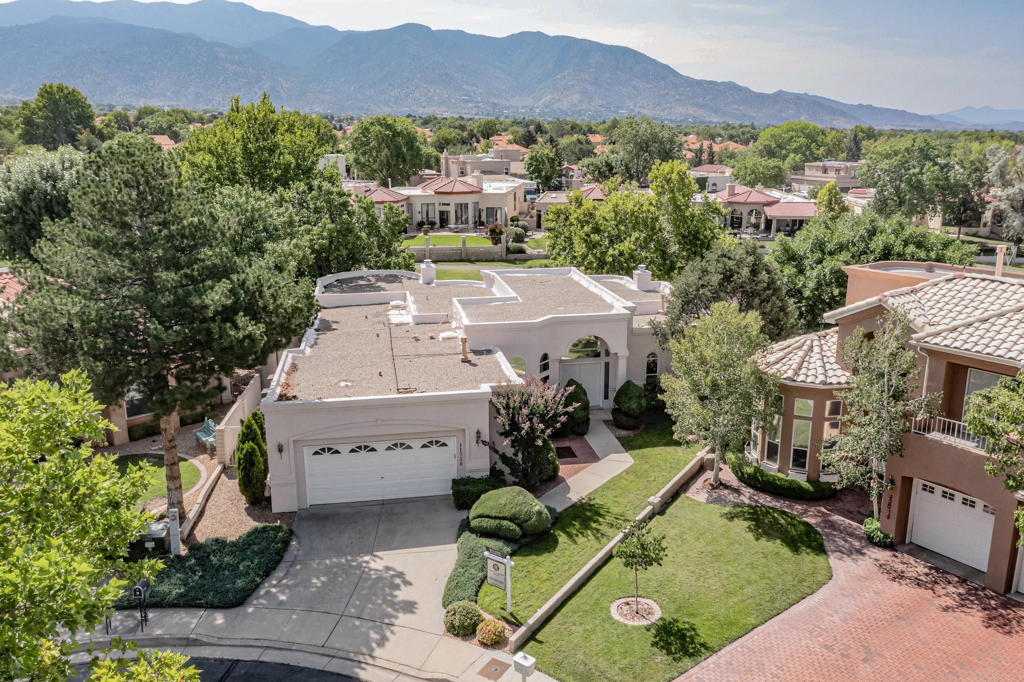 11736 Sky Valley Way NE