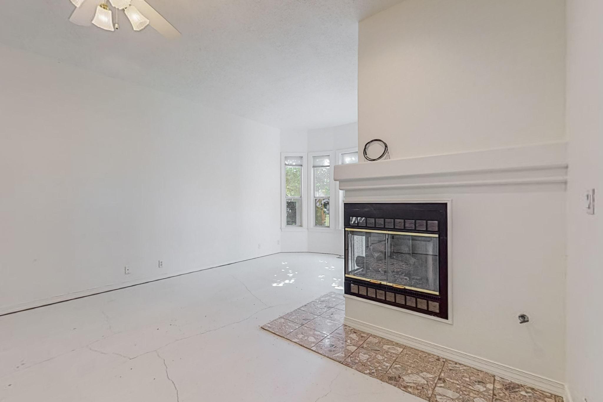 11736 Sky Valley Way NE