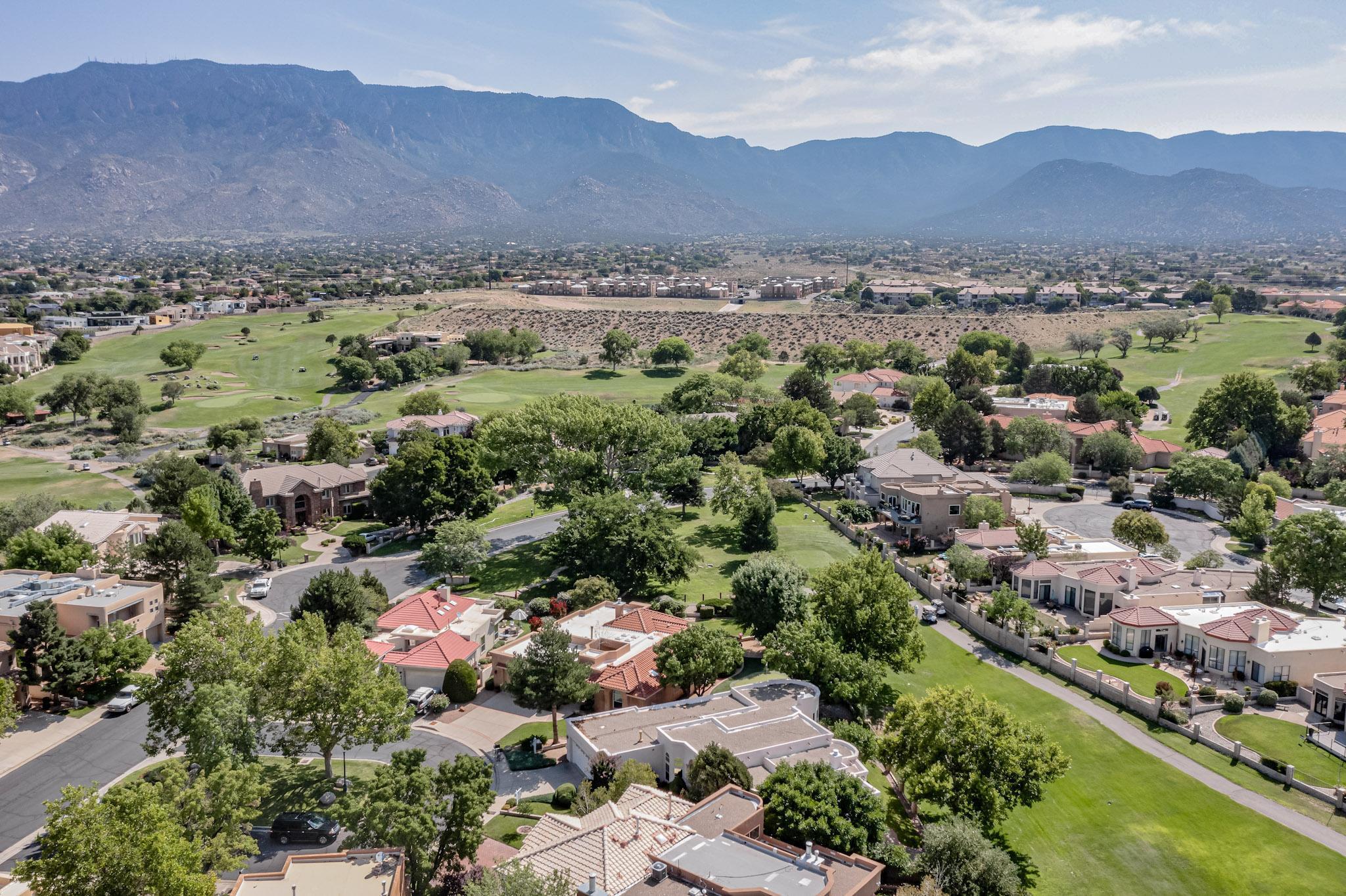 11736 Sky Valley Way NE