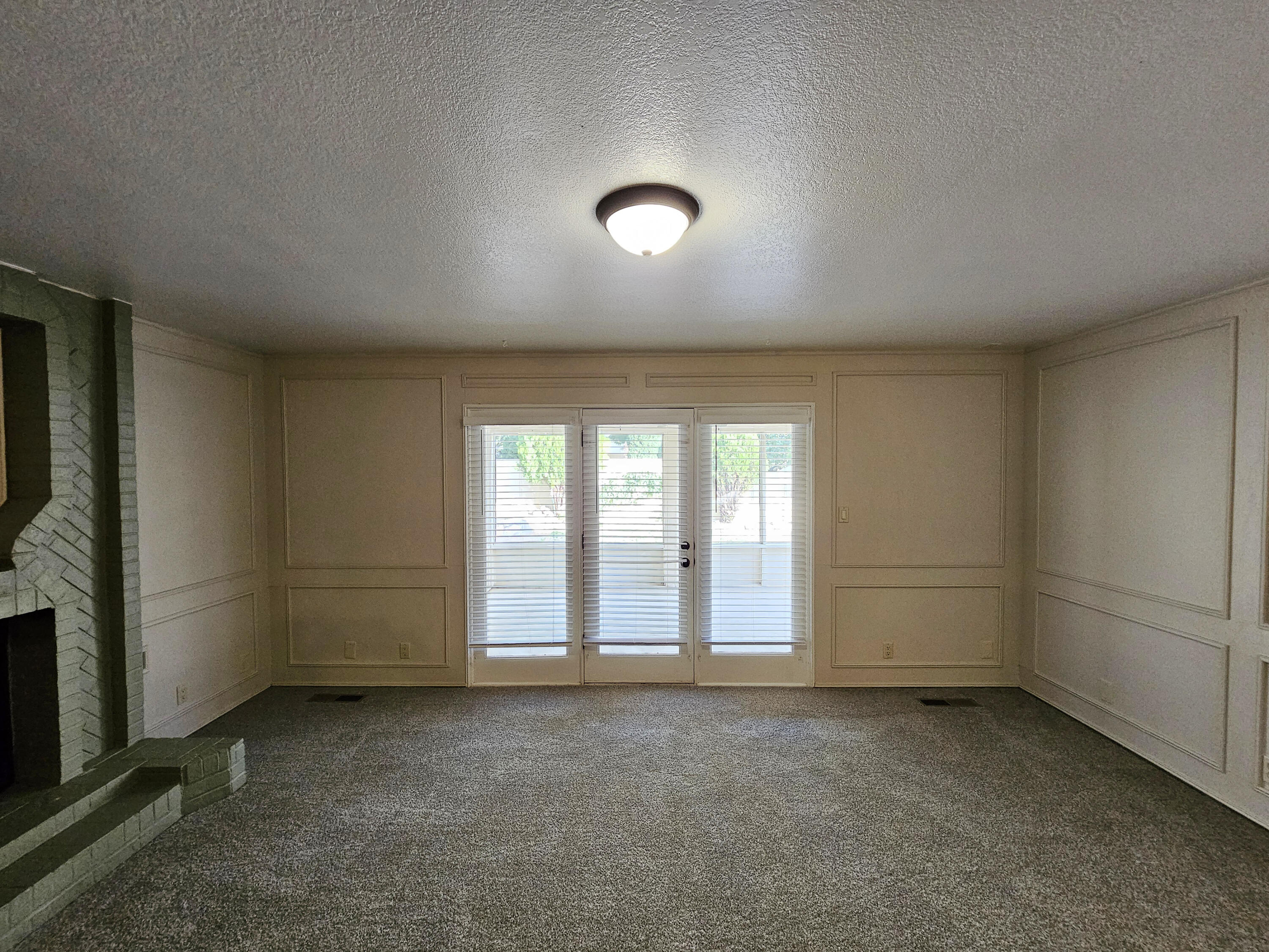 9508 Cargo Avenue NE