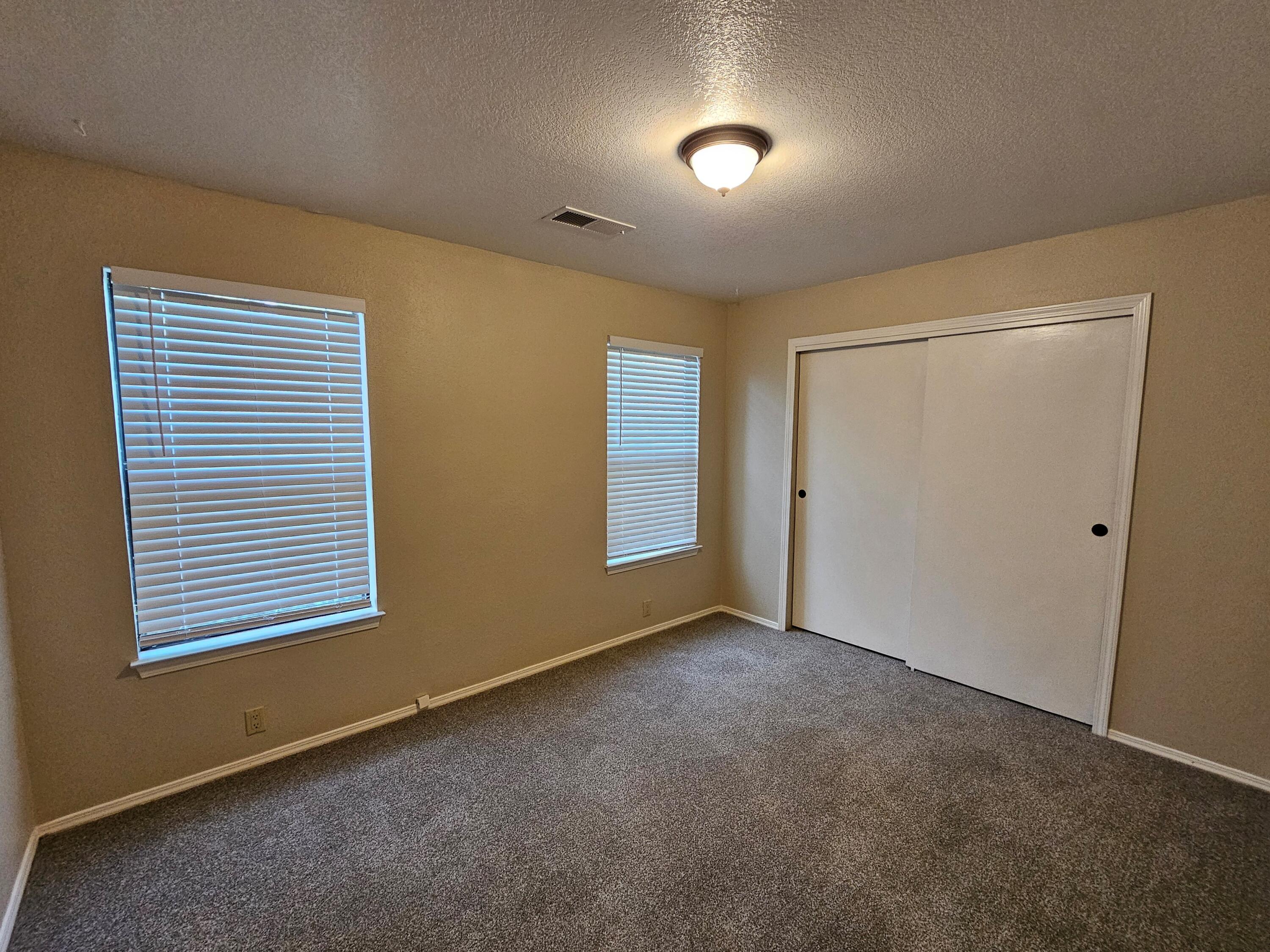 9508 Cargo Avenue NE