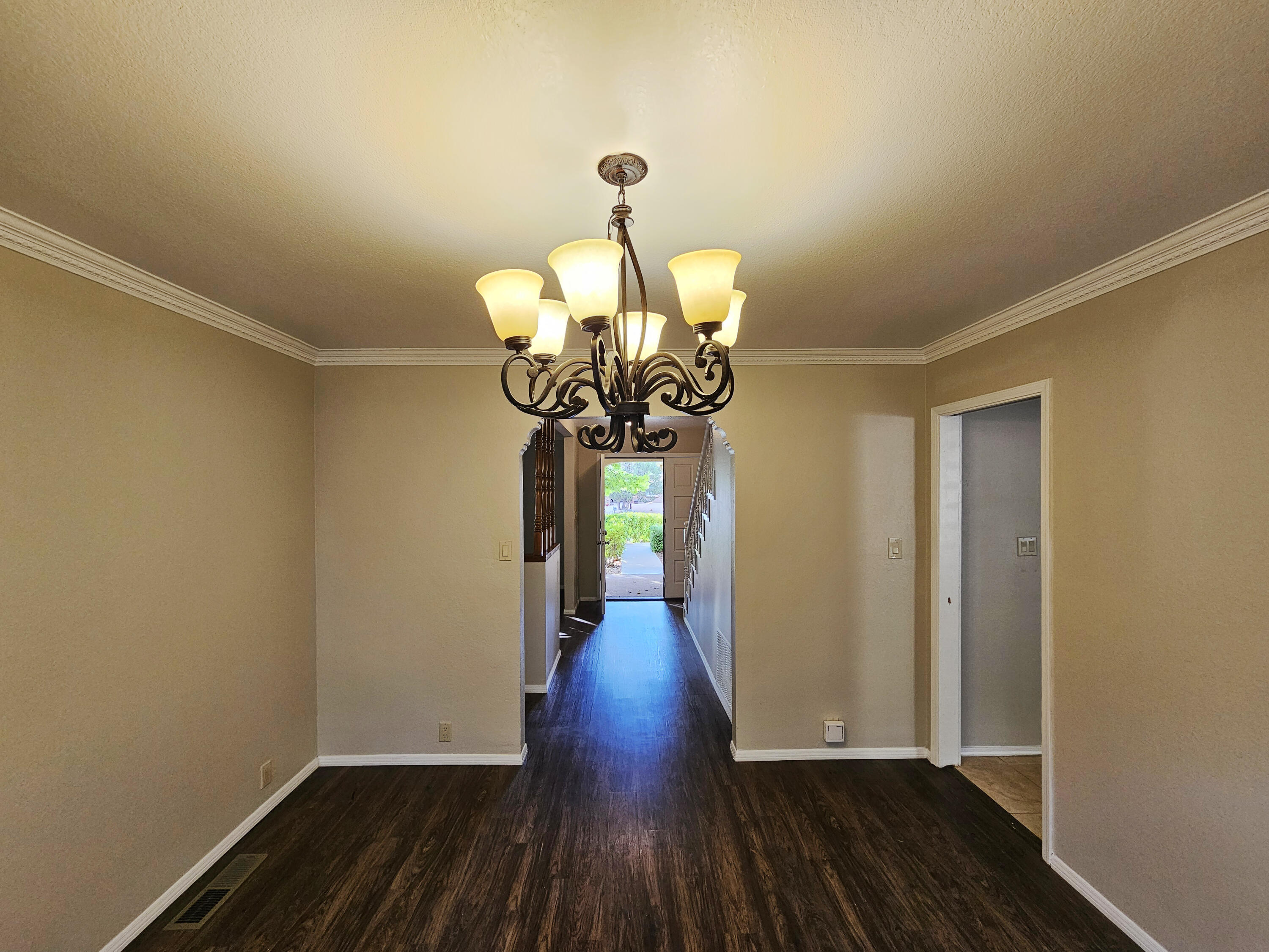 9508 Cargo Avenue NE