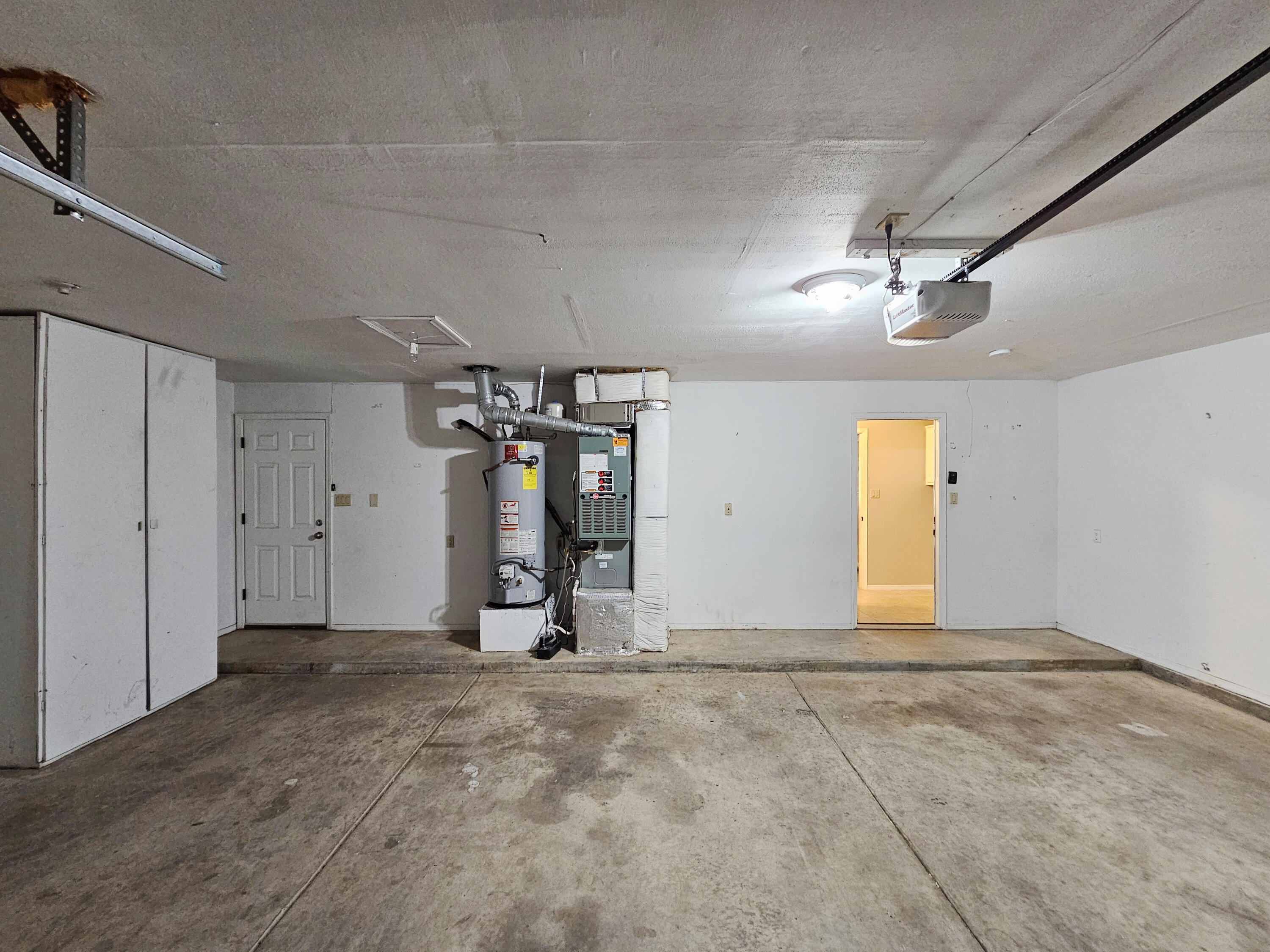 9508 Cargo Avenue NE