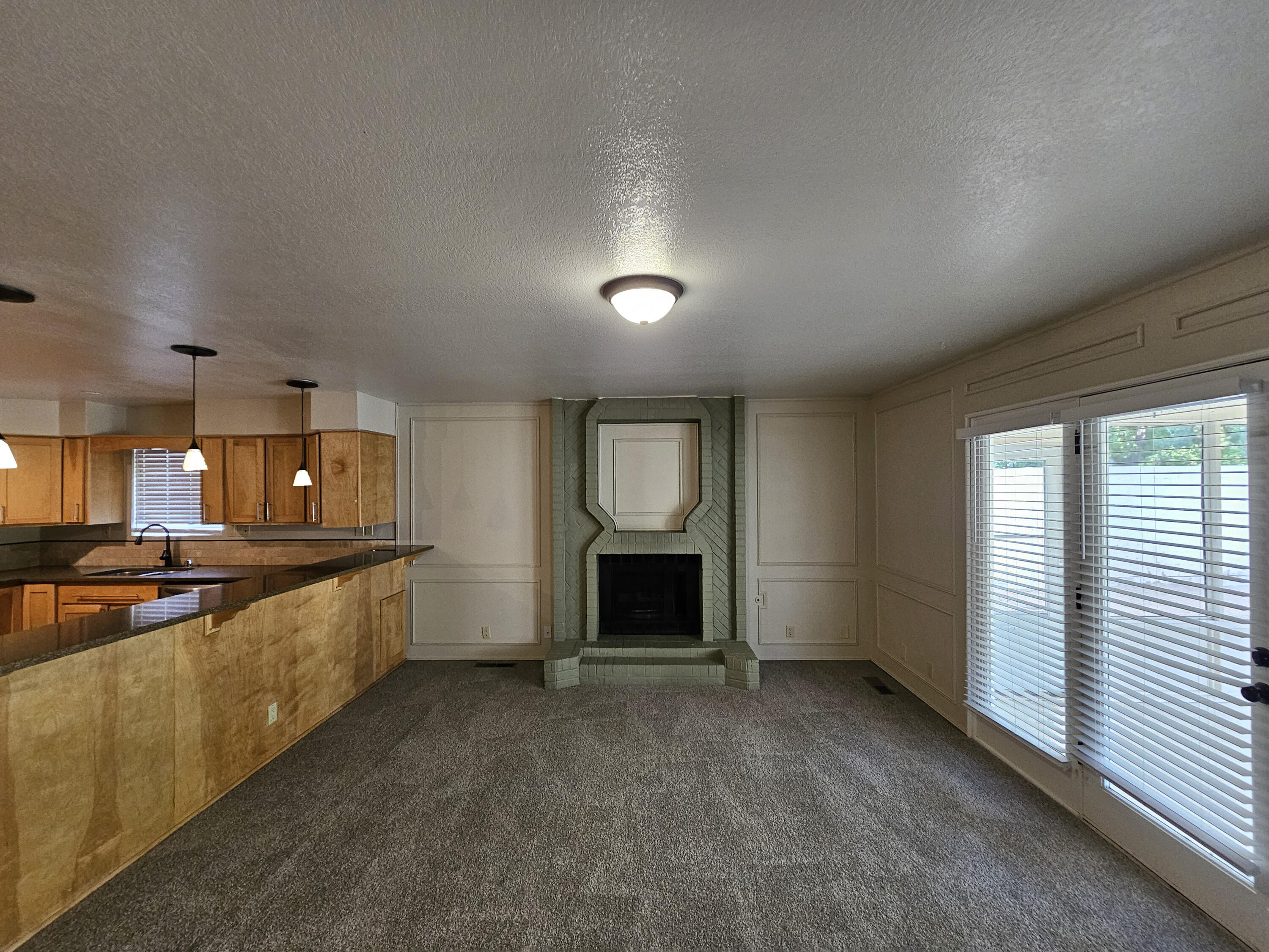 9508 Cargo Avenue NE