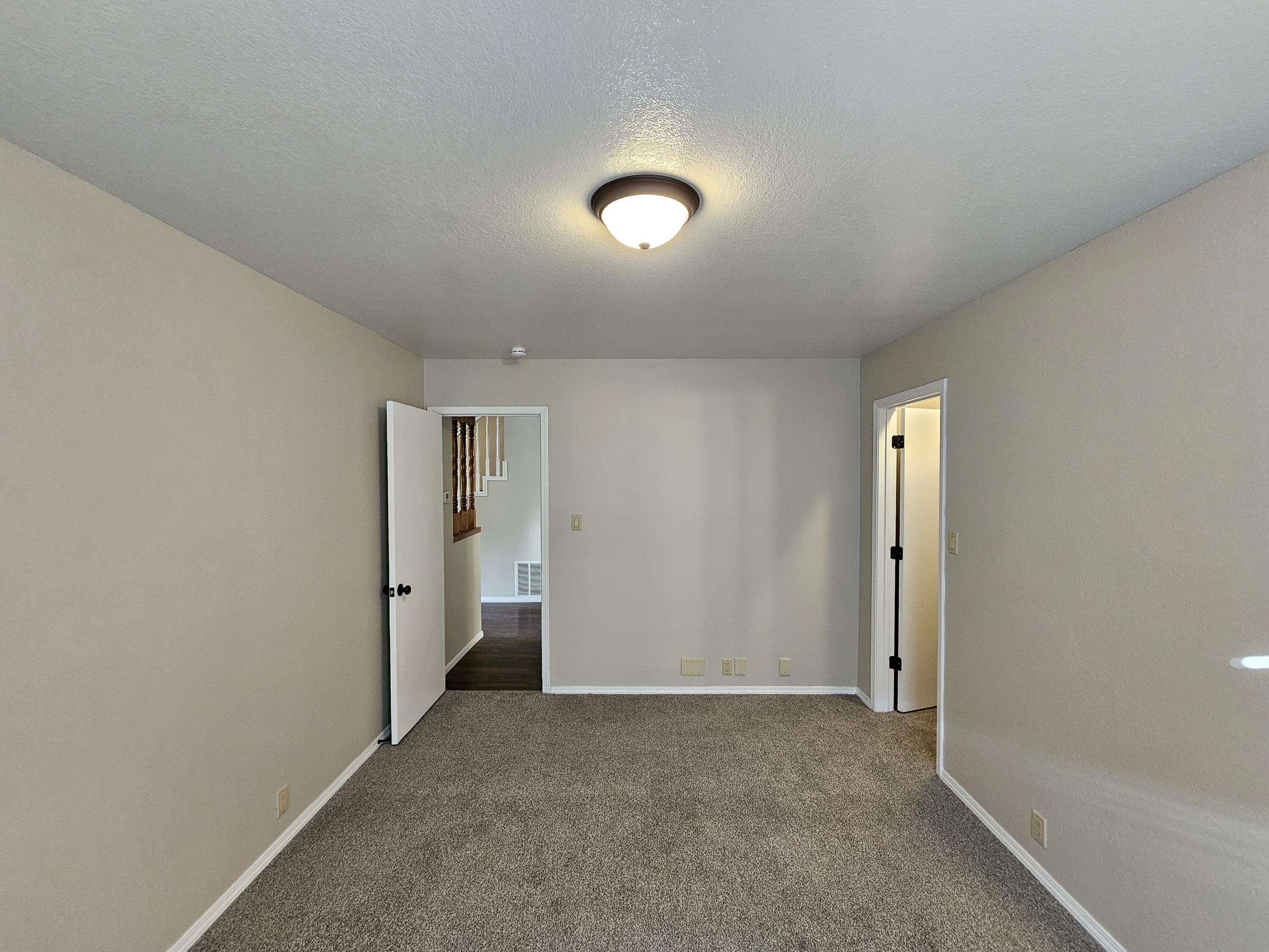 9508 Cargo Avenue NE