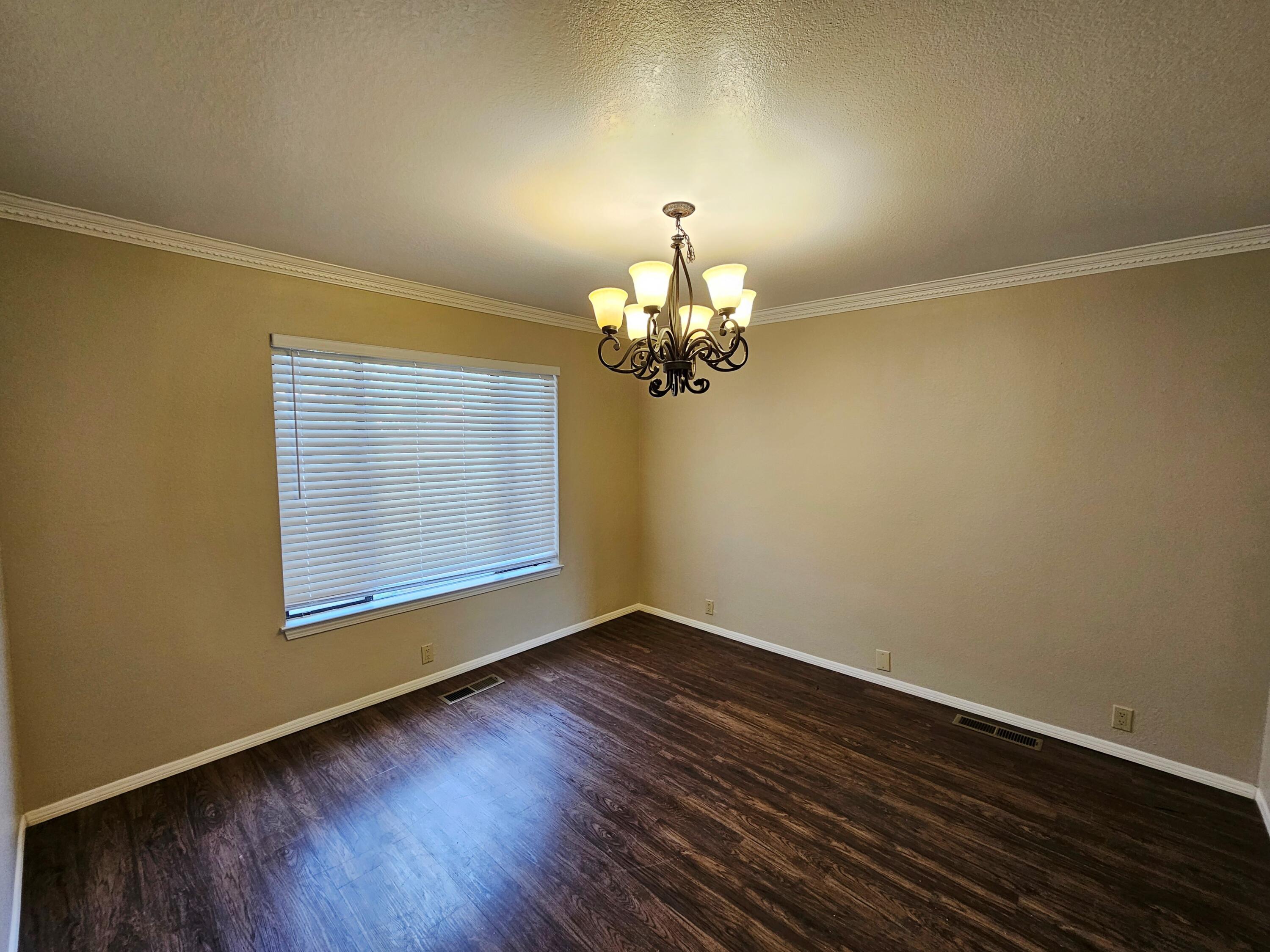 9508 Cargo Avenue NE