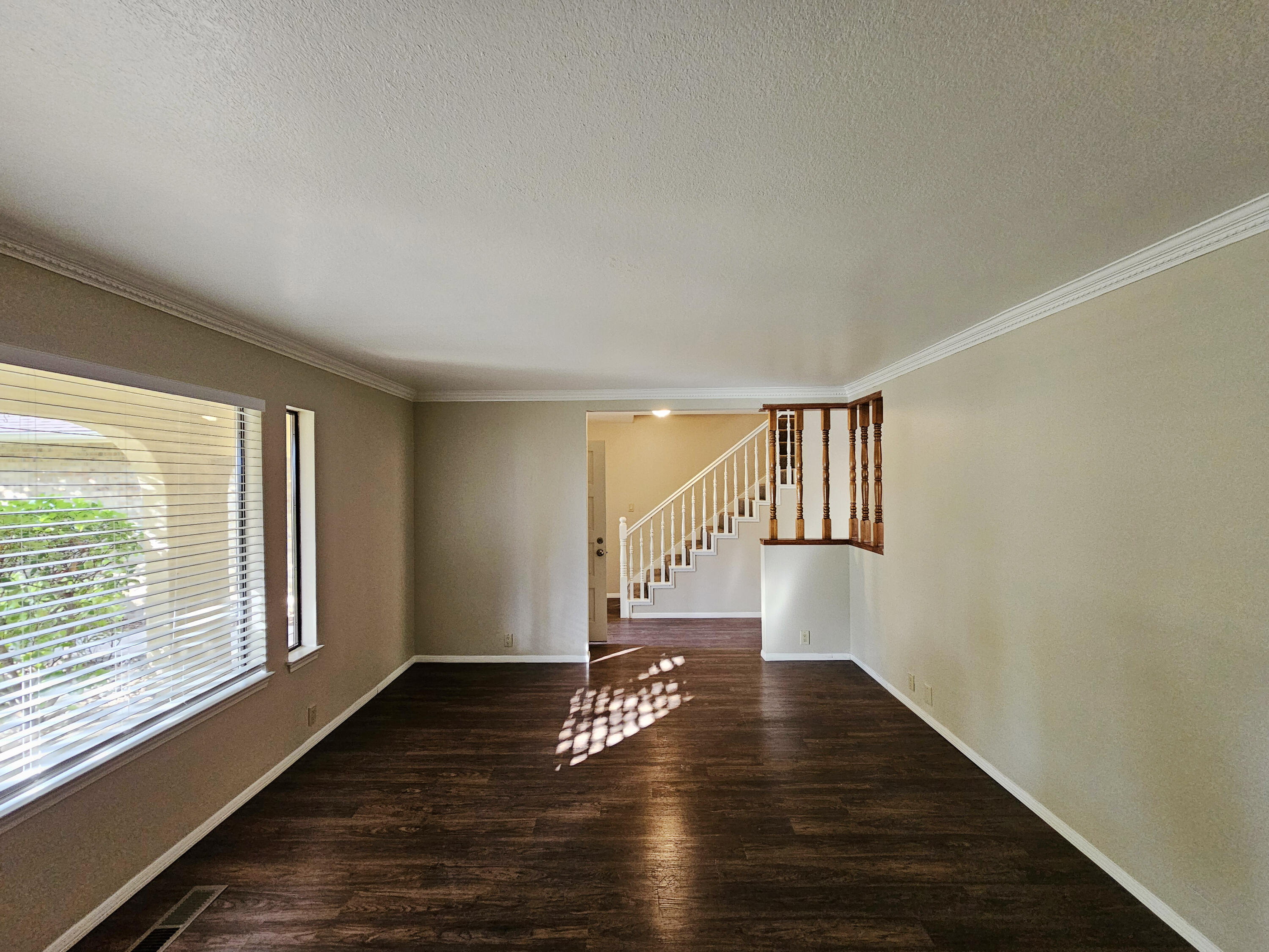 9508 Cargo Avenue NE