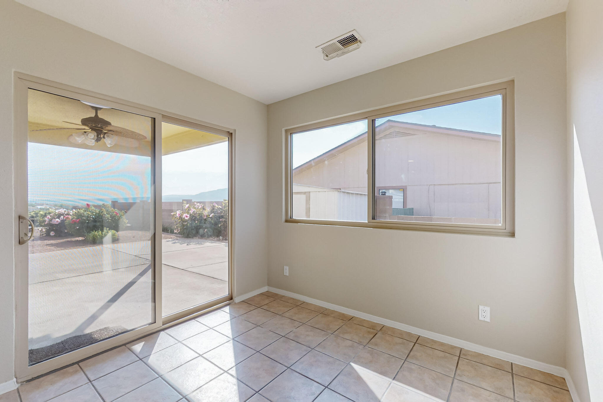 6394 Roadrunner Loop NE