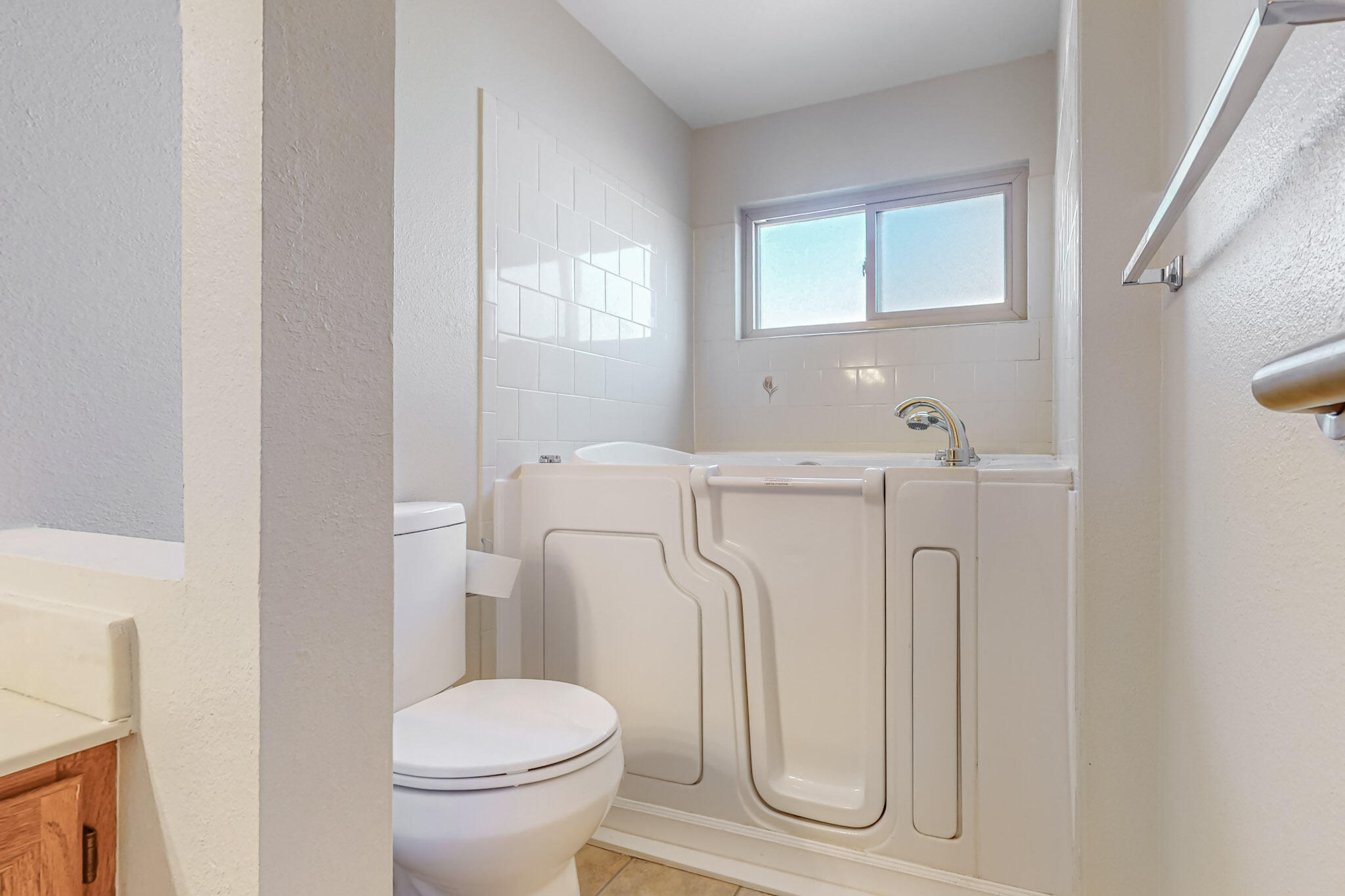 6394 Roadrunner Loop NE