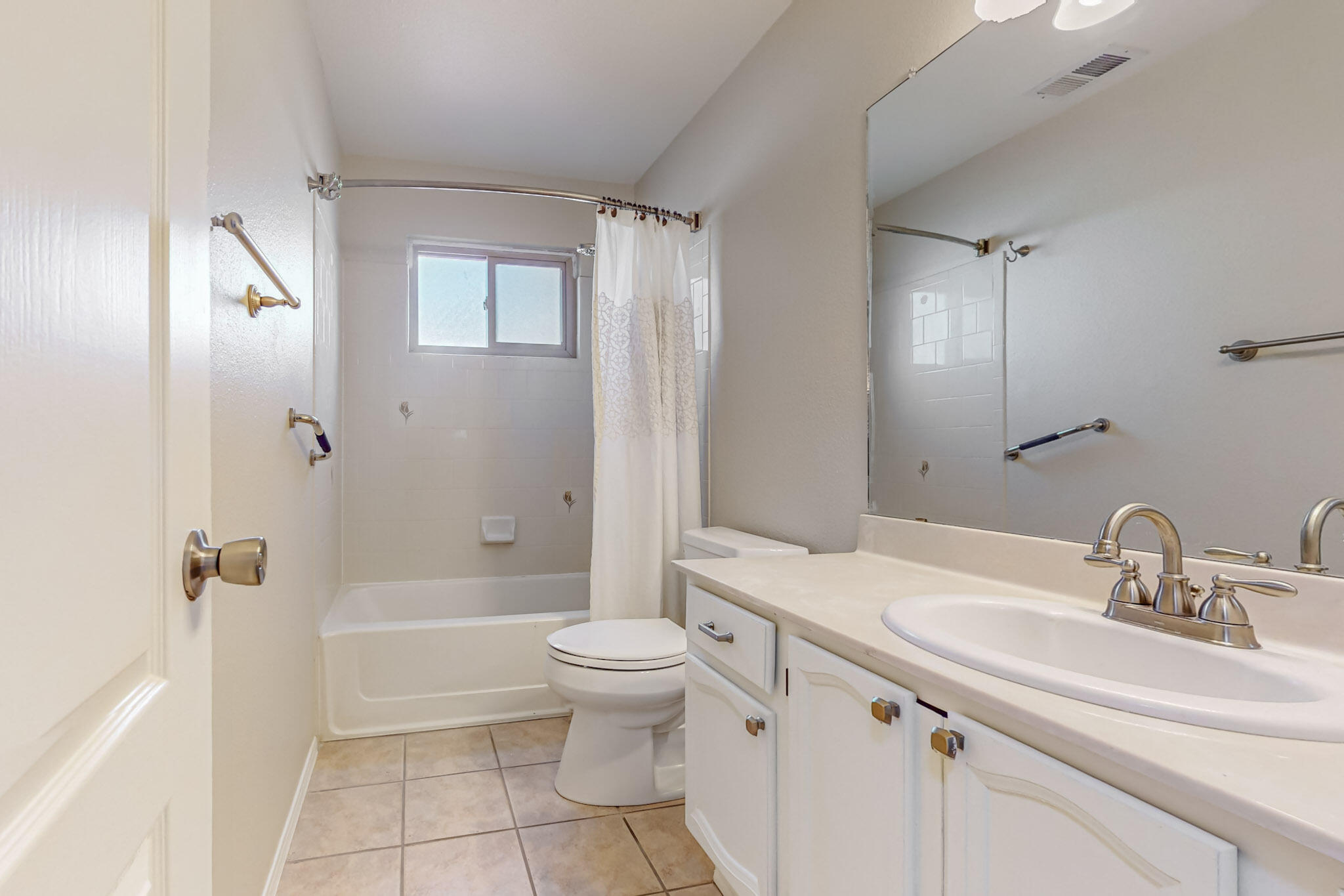 6394 Roadrunner Loop NE