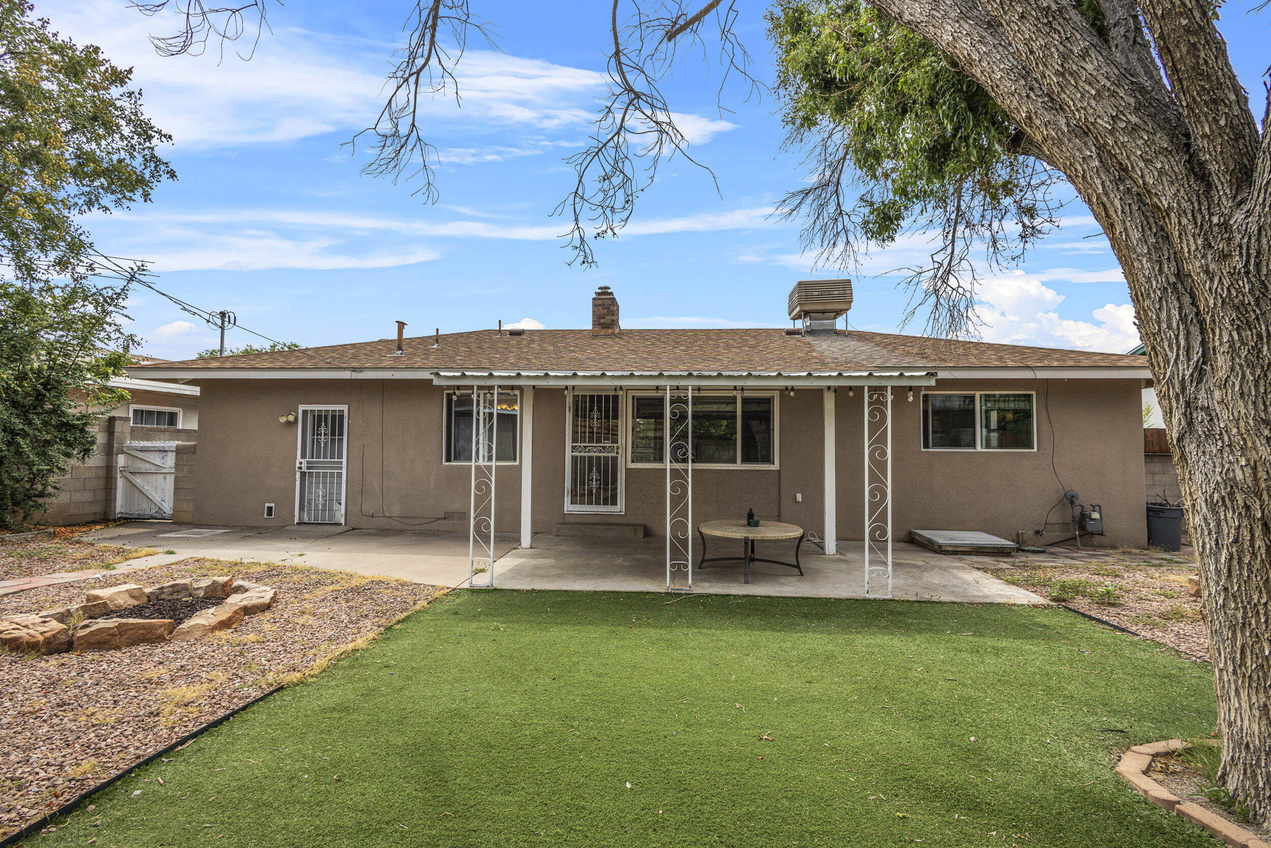 3208 San Pedro Drive NE