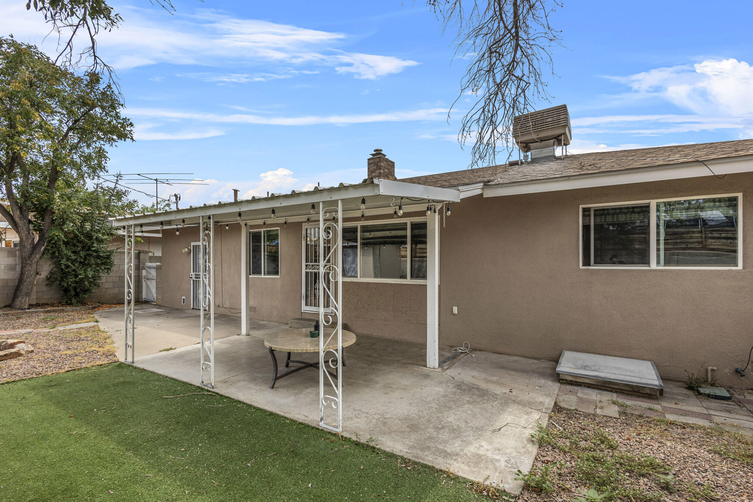 3208 San Pedro Drive NE